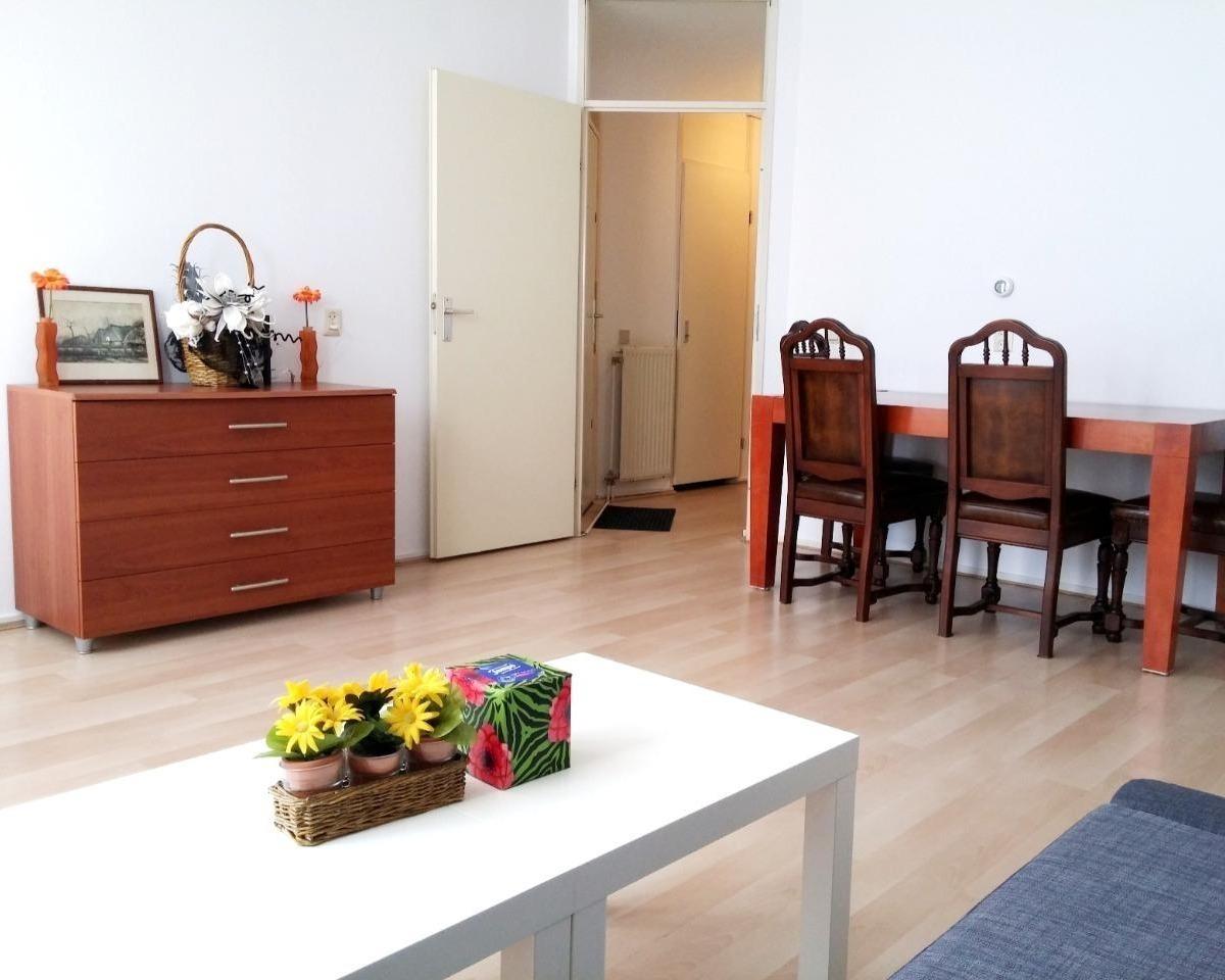 show all photos of Berthold Brechtstraat