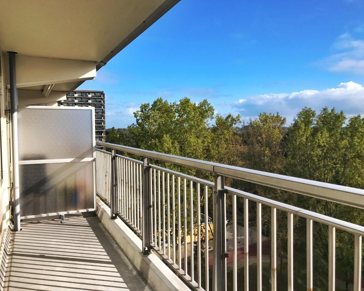 show all photos of Tjasker