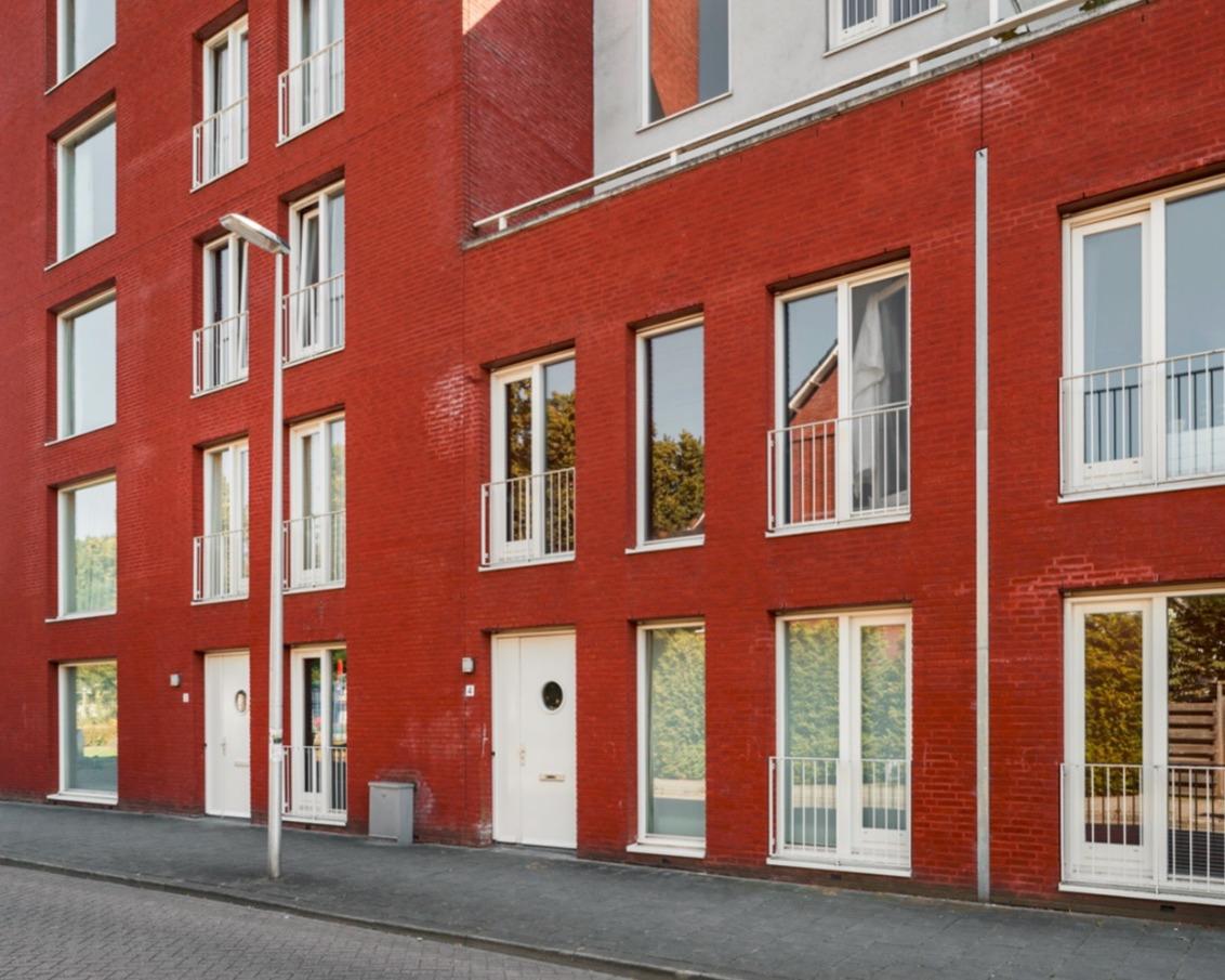 show all photos of Louis Couperusstraat