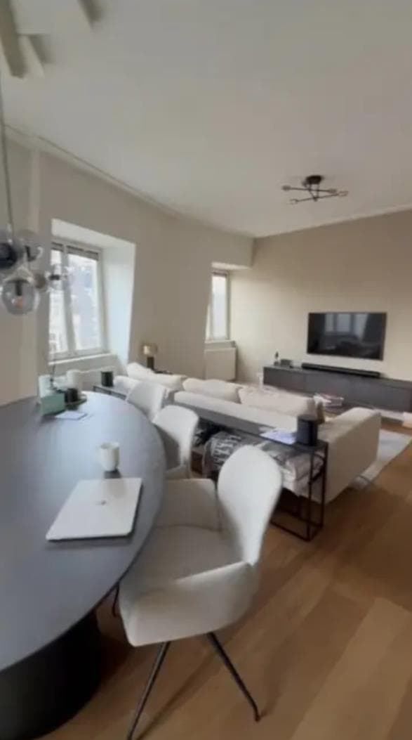 show all photos of Valeriusplein