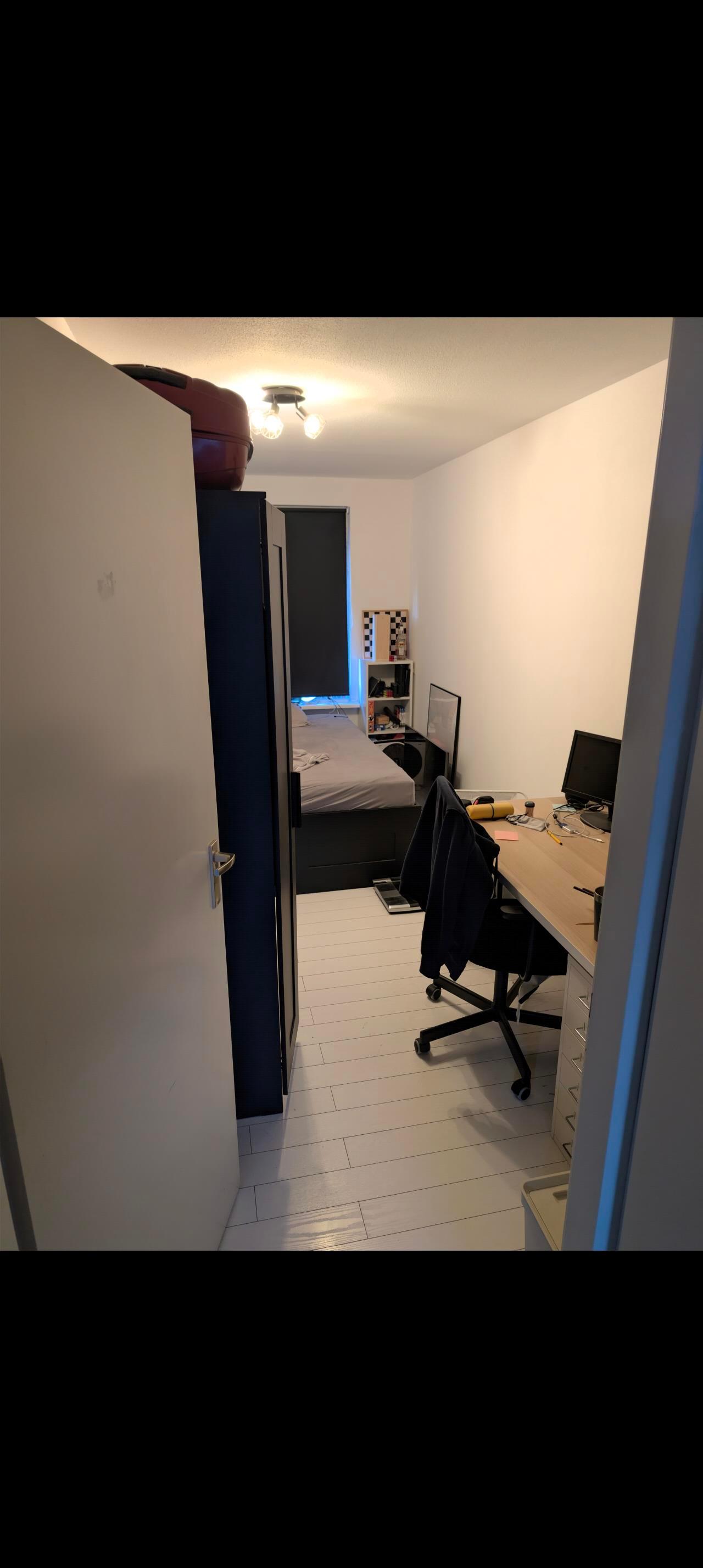 show all photos of Lieve Verschuierstraat