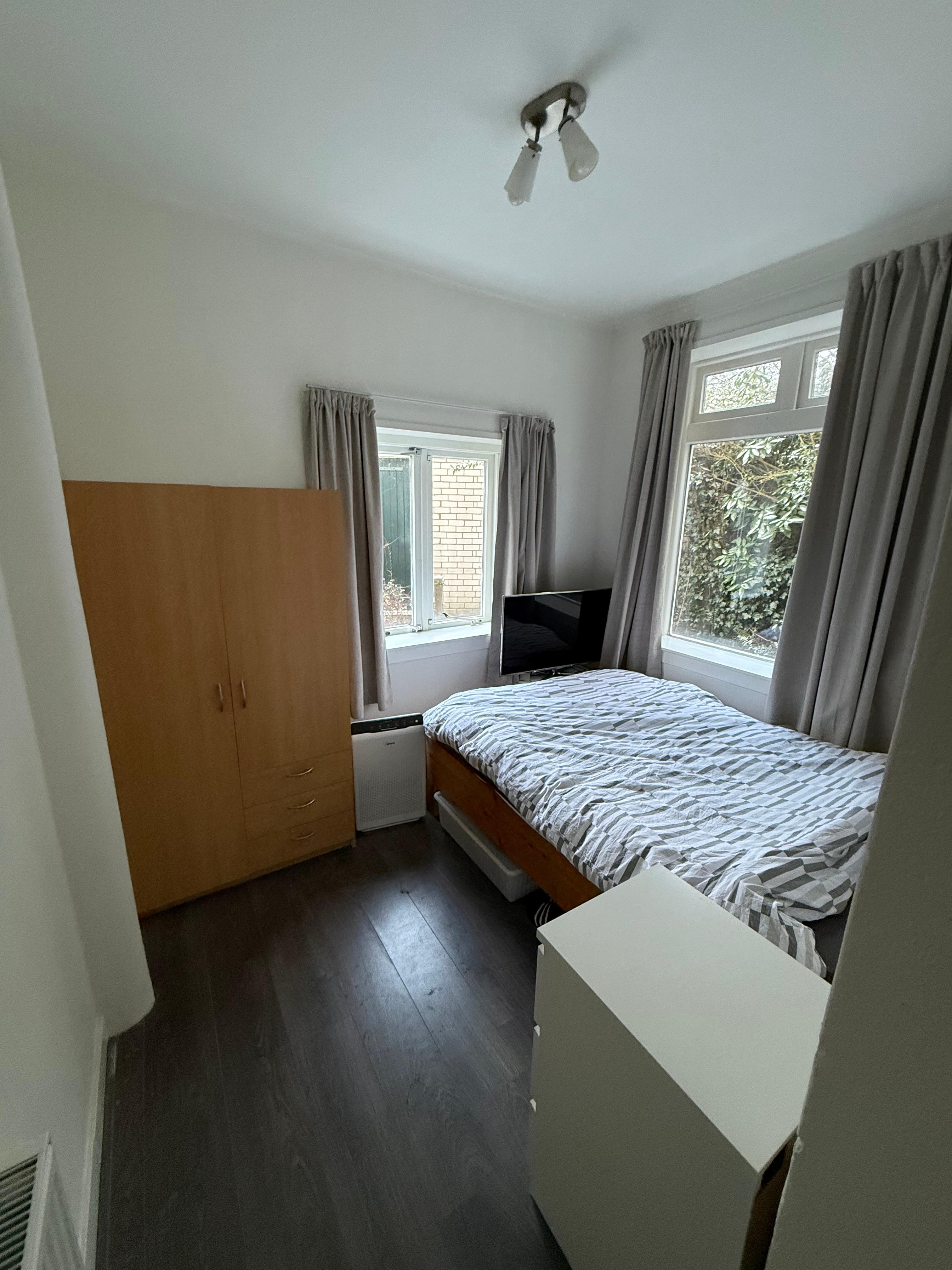 show all photos of Mutua Fidesstraat