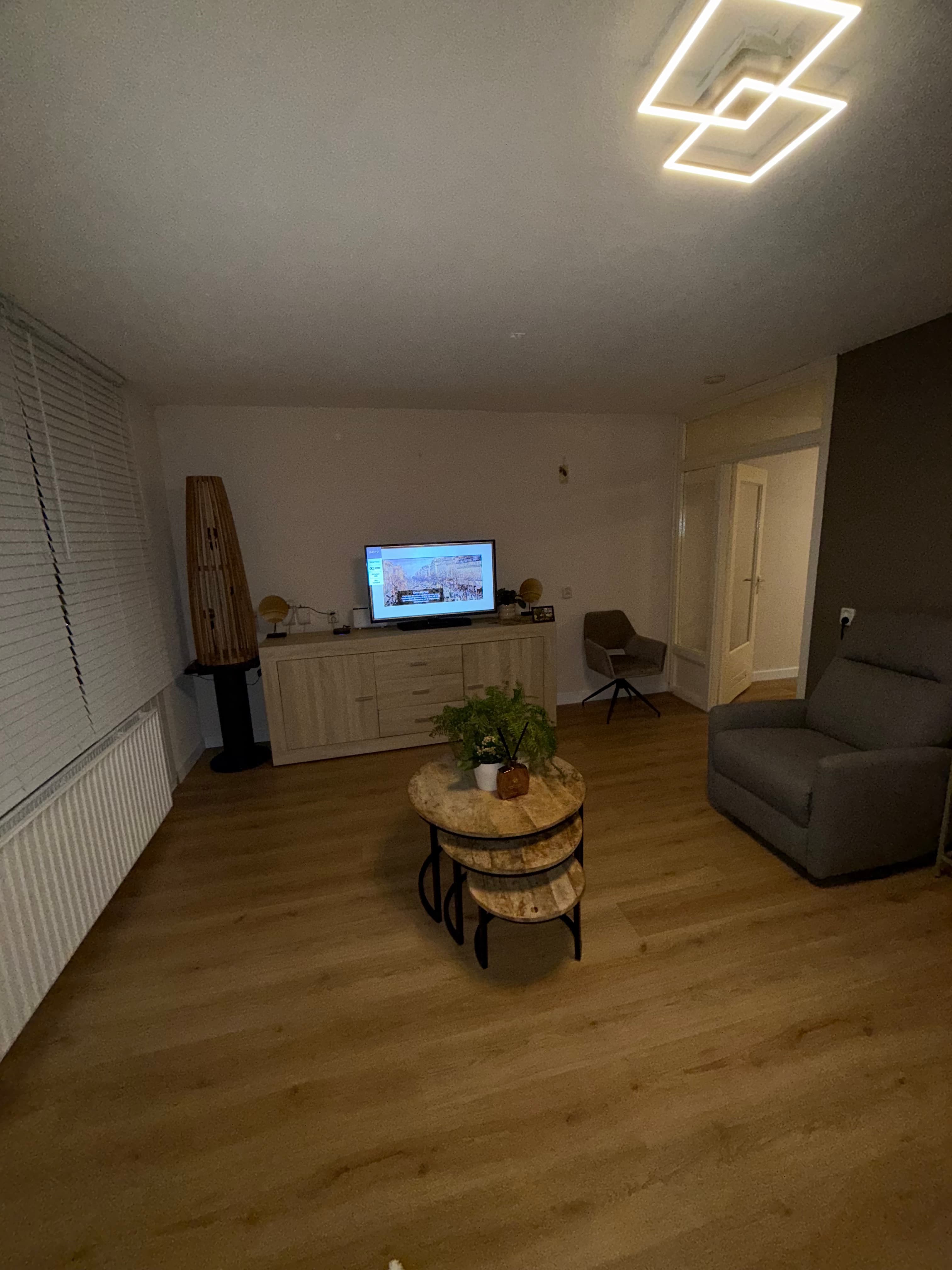 show all photos of Daniel Defoelaan