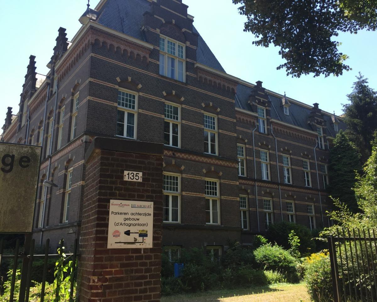 show all photos of Tongerseweg