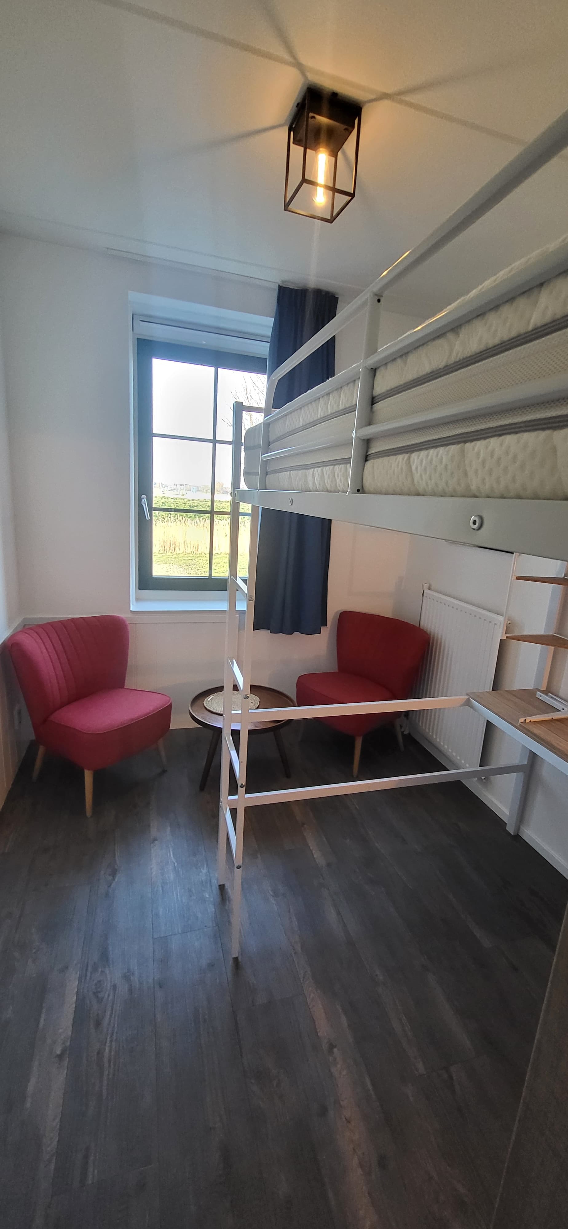 show all photos of De Krom