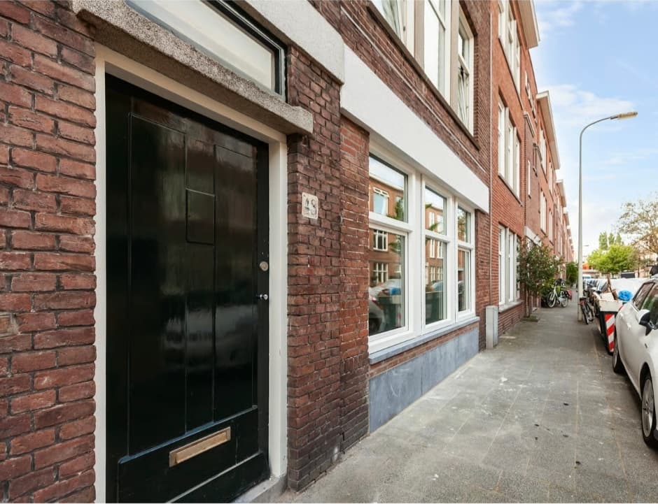 show all photos of Rhododendronstraat