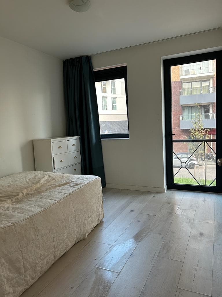 show all photos of Waldorpstraat