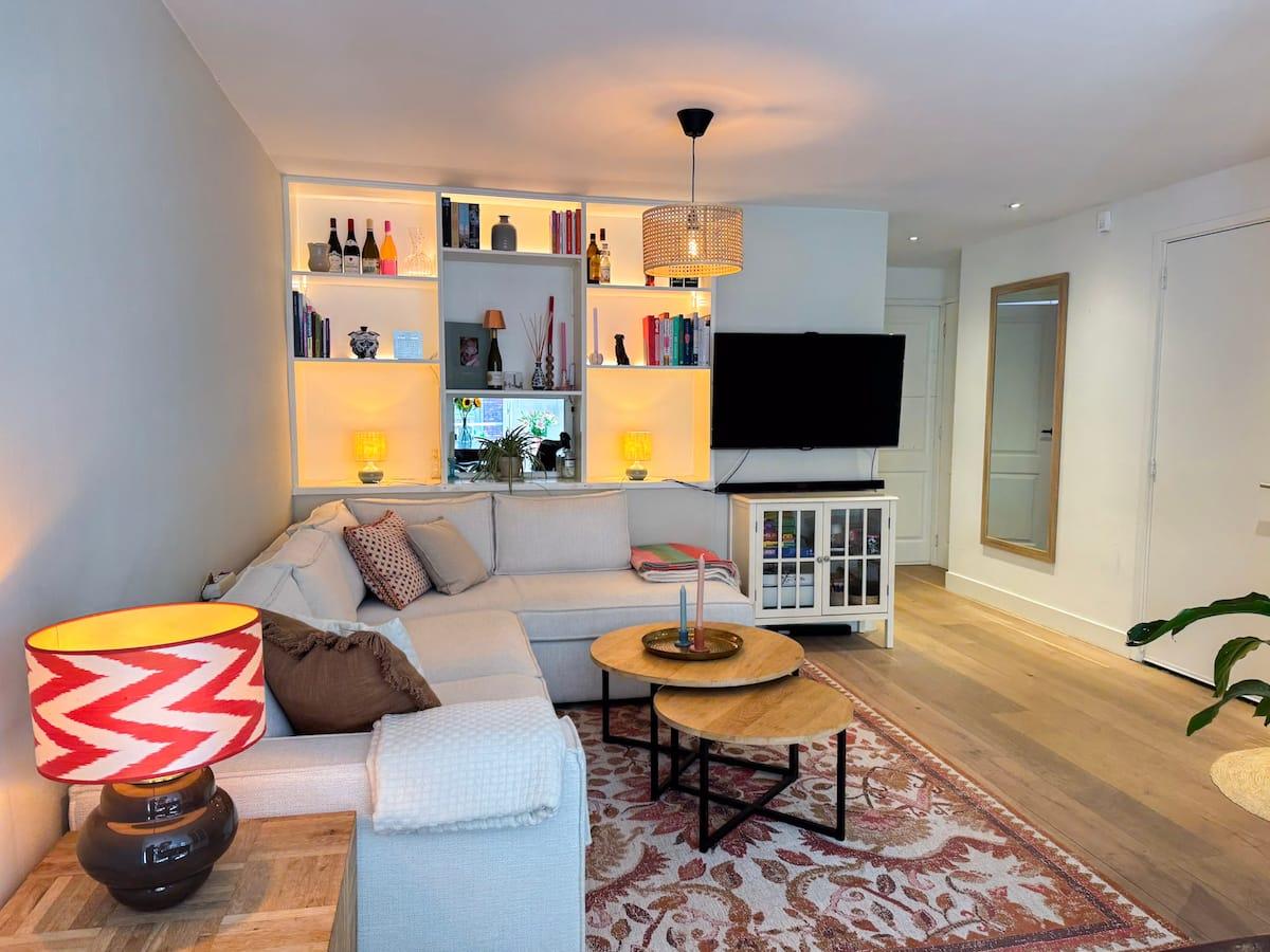 show all photos of Govert Flinckstraat