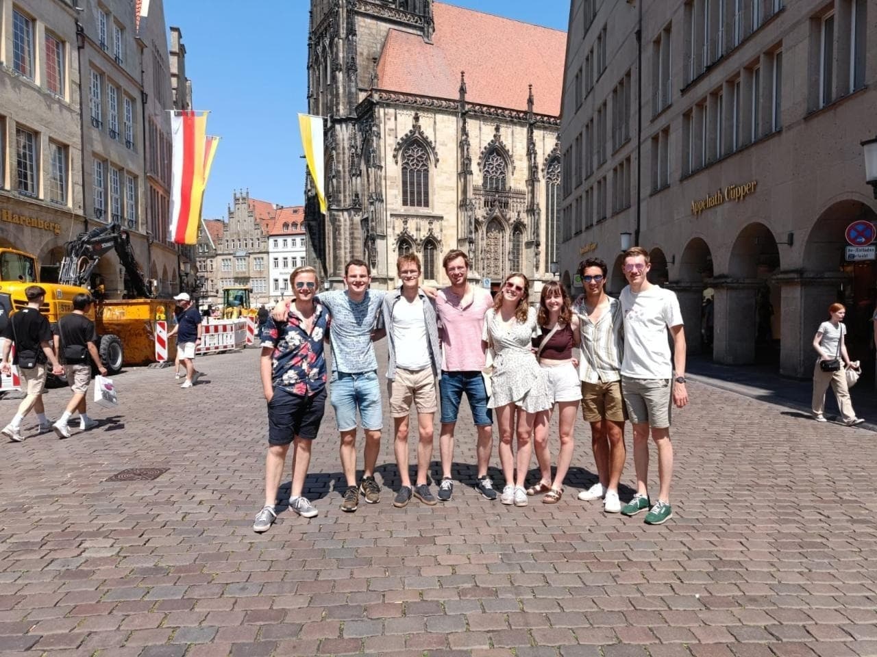 show all photos of Campuslaan