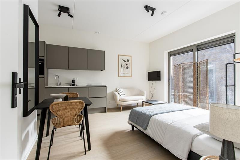 show all photos of Derde Walstraat