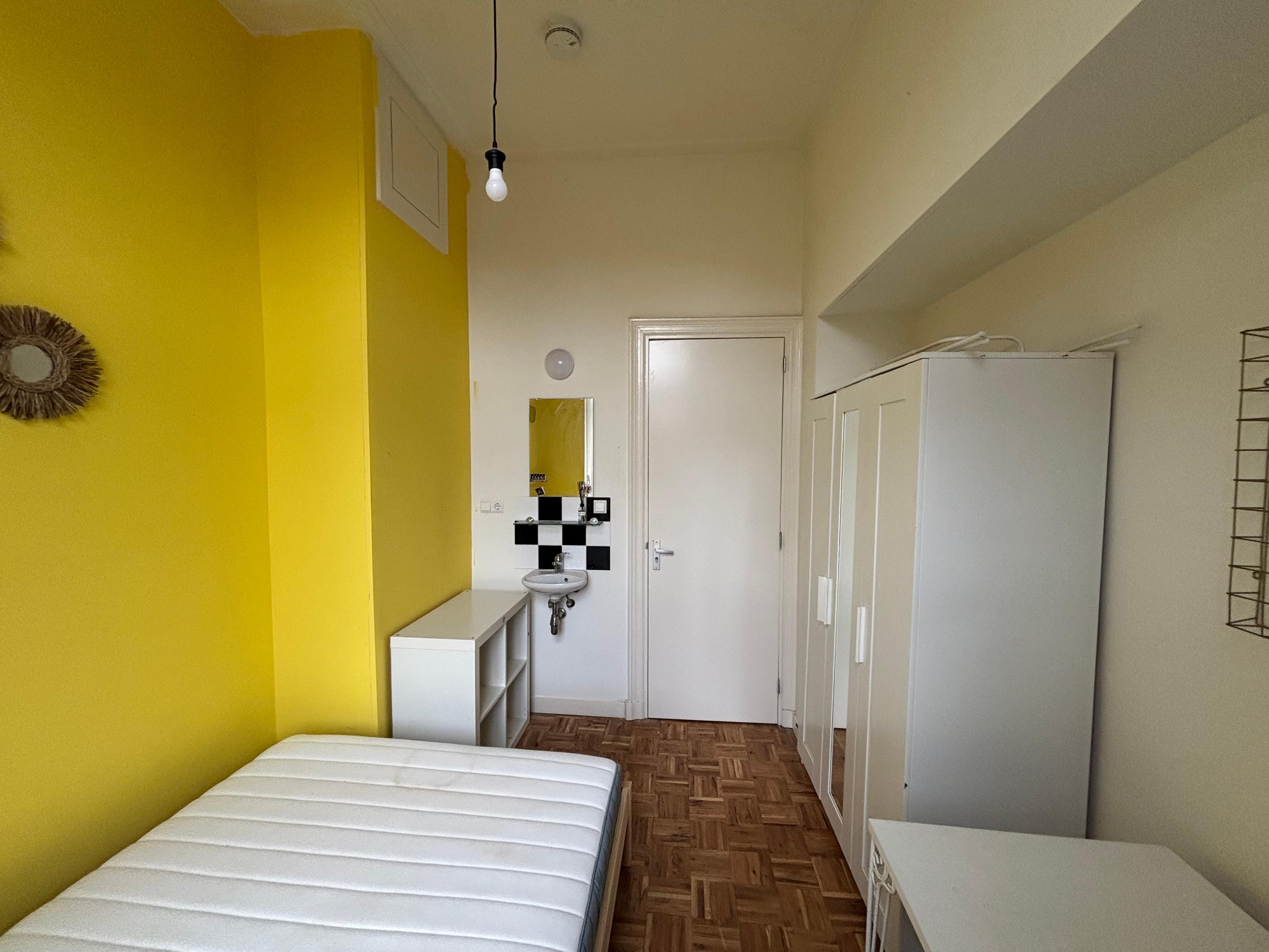 show all photos of H.W. Mesdagstraat