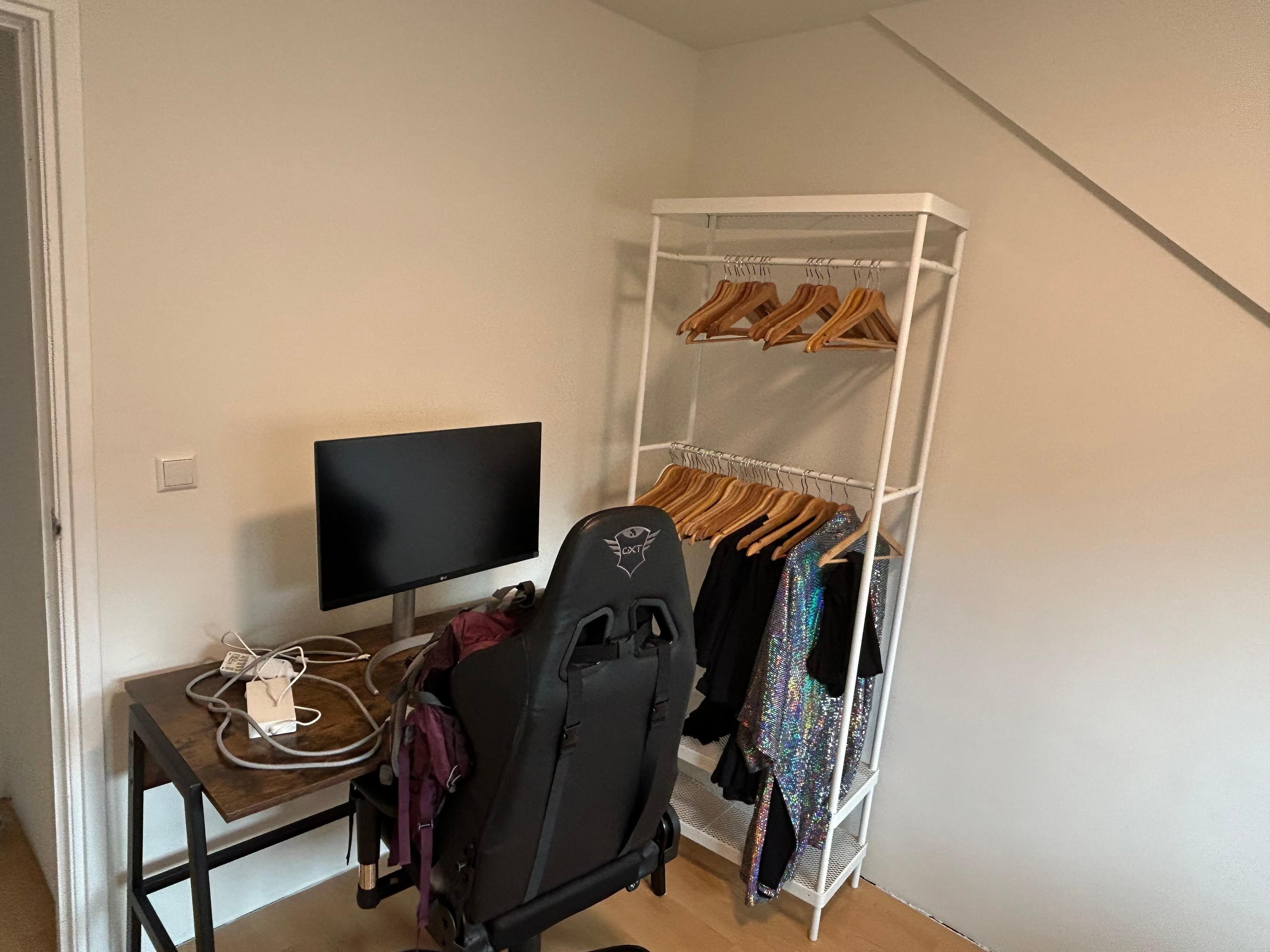 show all photos of Prins Hendrikstraat