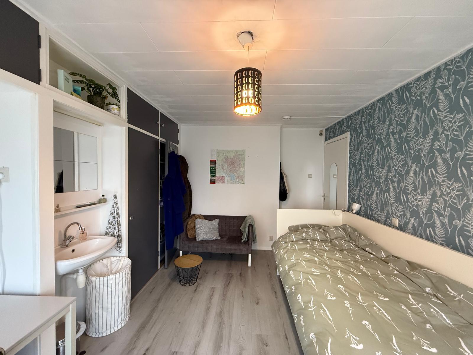 show all photos of Wouter van Doeverenplein