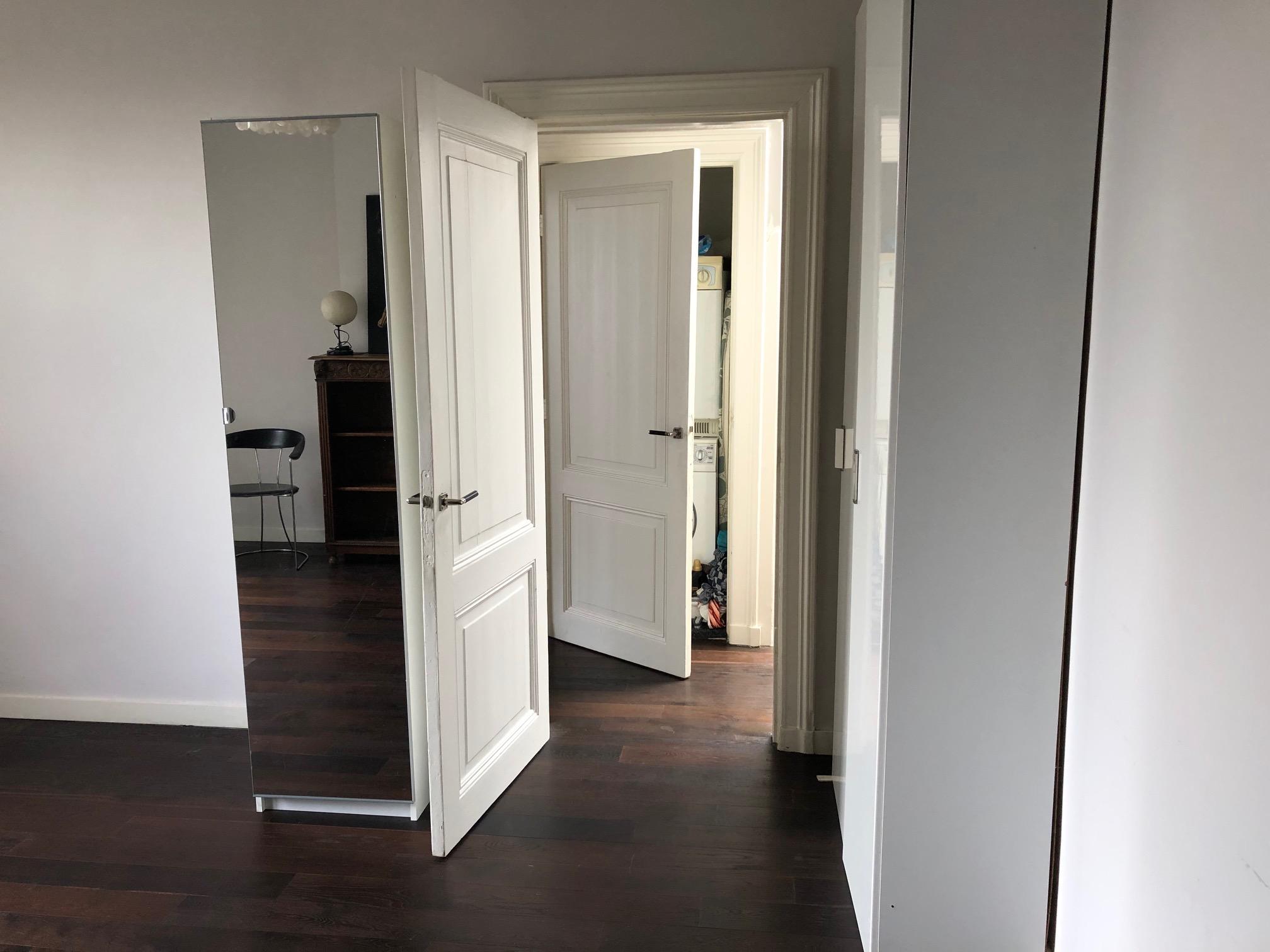 show all photos of Vondelstraat