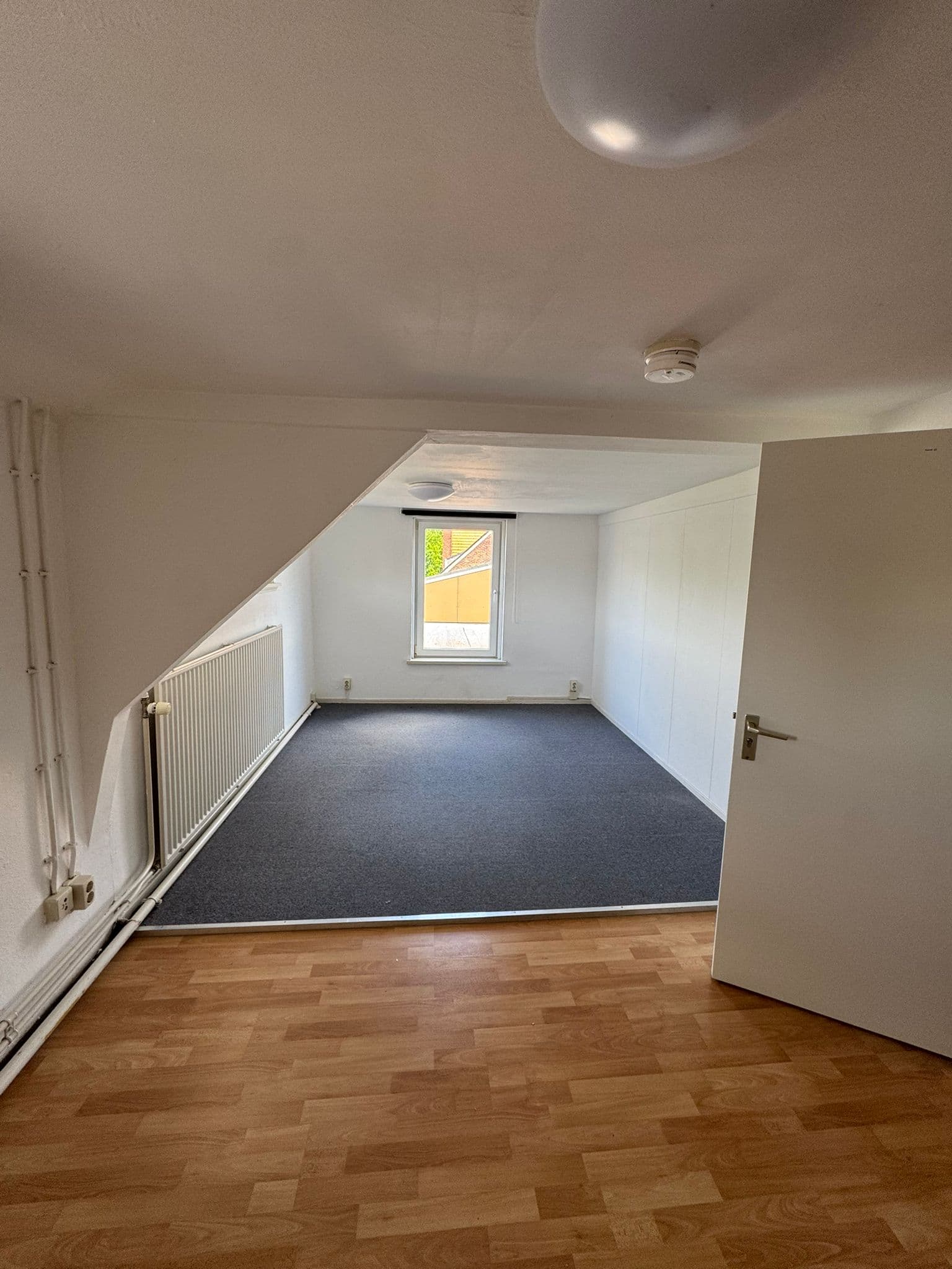 show all photos of Benzenraderweg