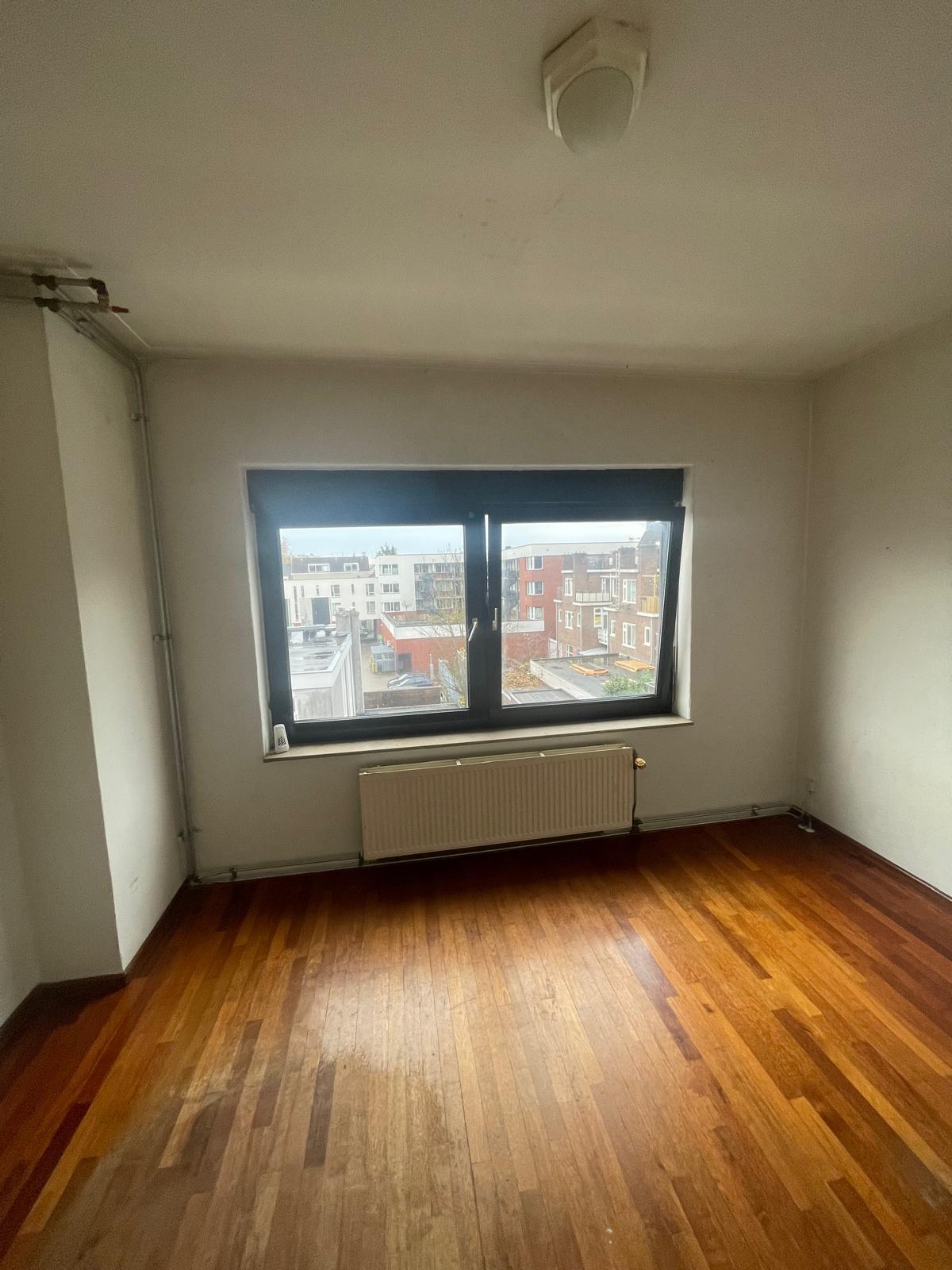 show all photos of Spijkerlaan