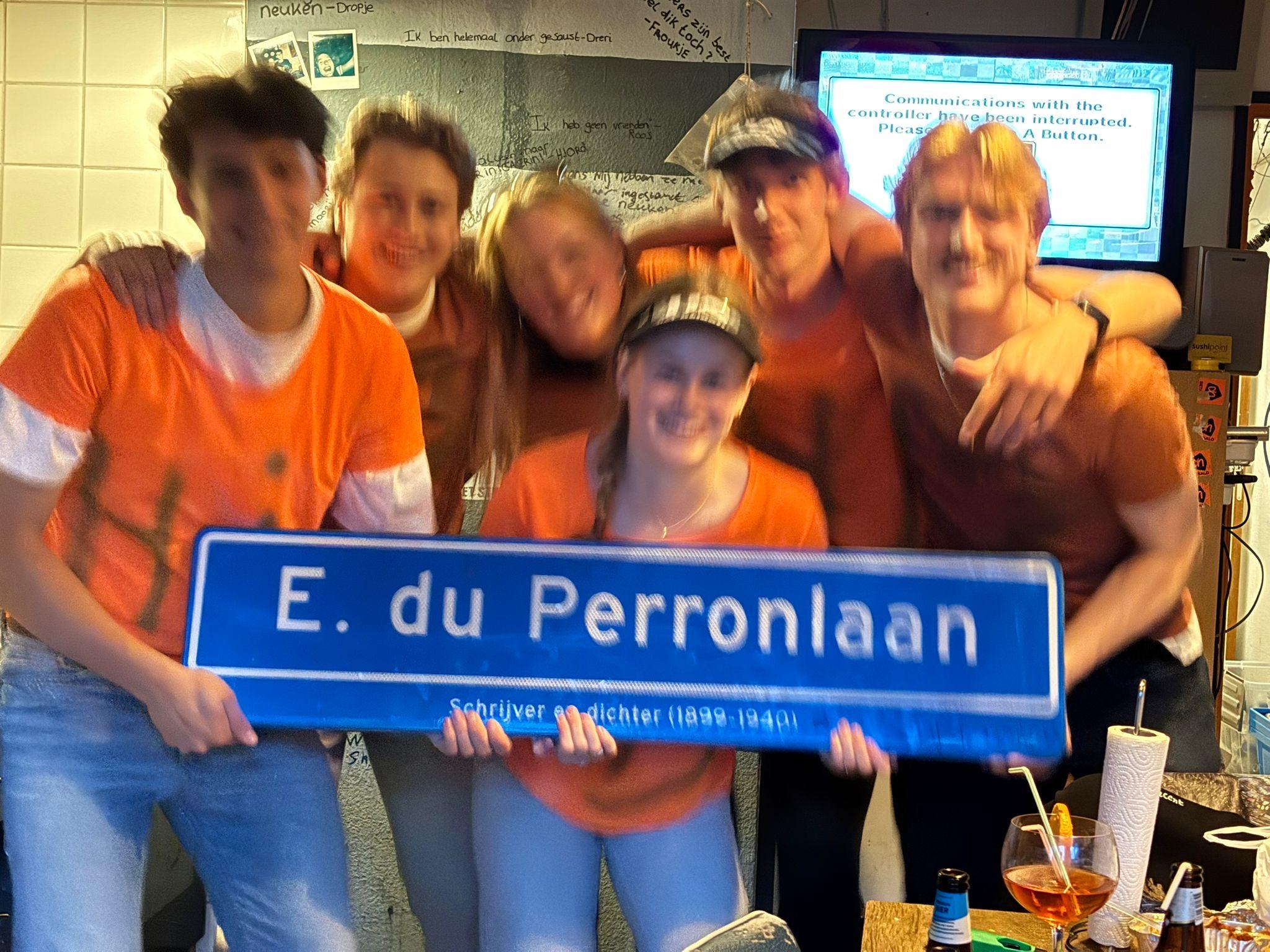 show all photos of E. du Perronlaan