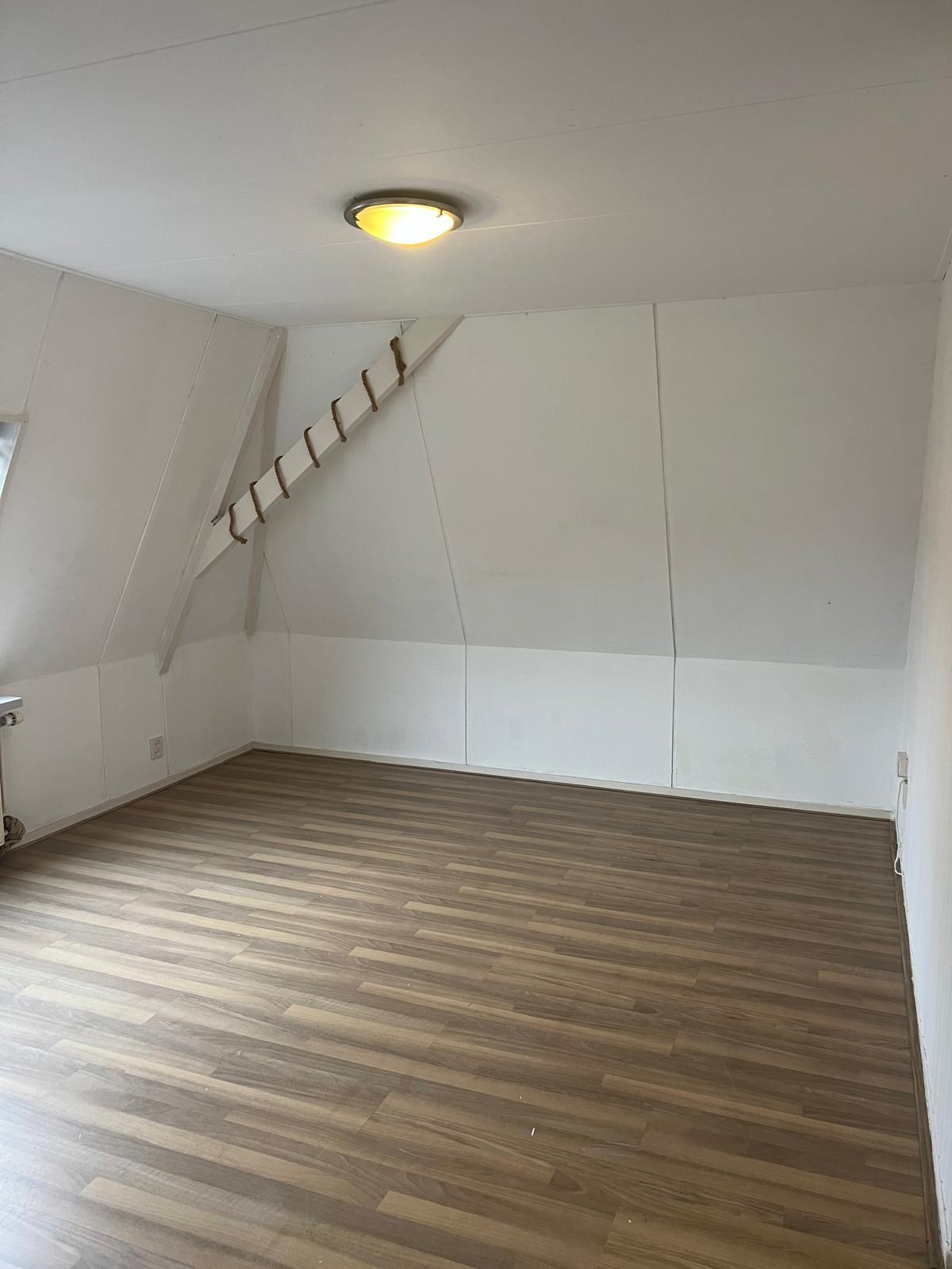 show all photos of Lieve Vrouweplein