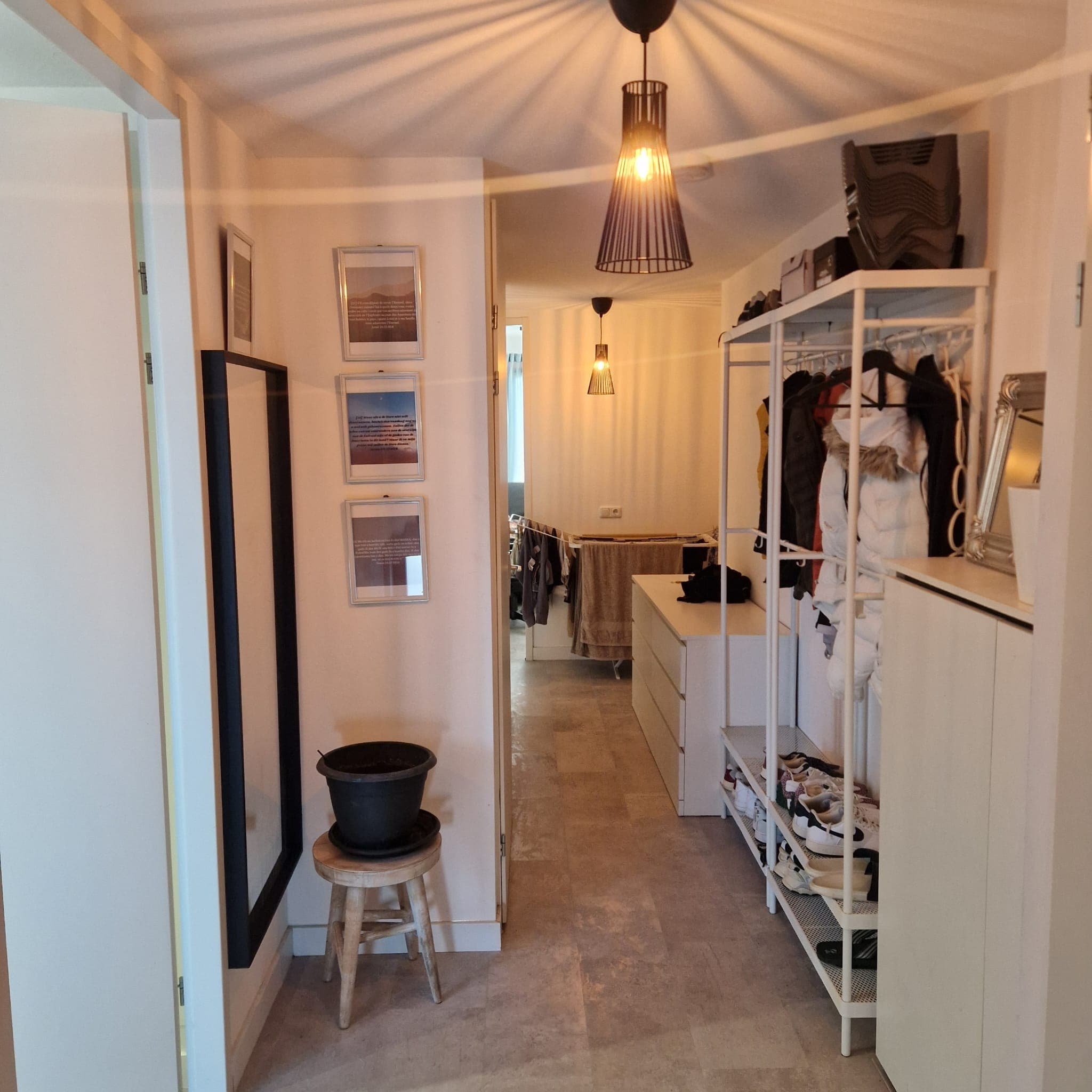 show all photos of Derkinderenstraat