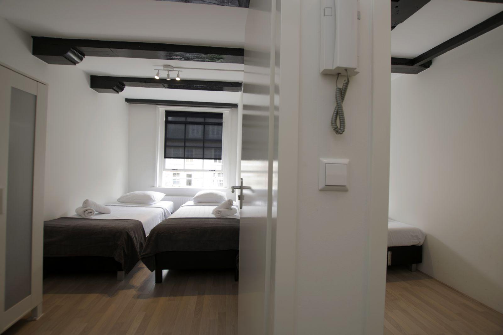 show all photos of Nieuwe Nieuwstraat