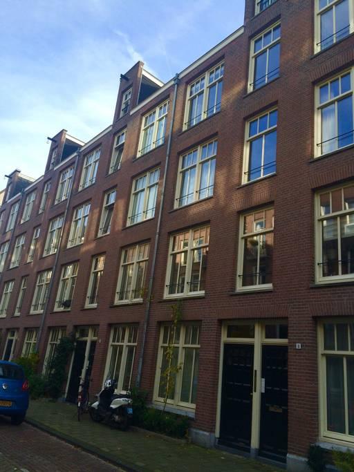 show all photos of Jan Bernardusstraat