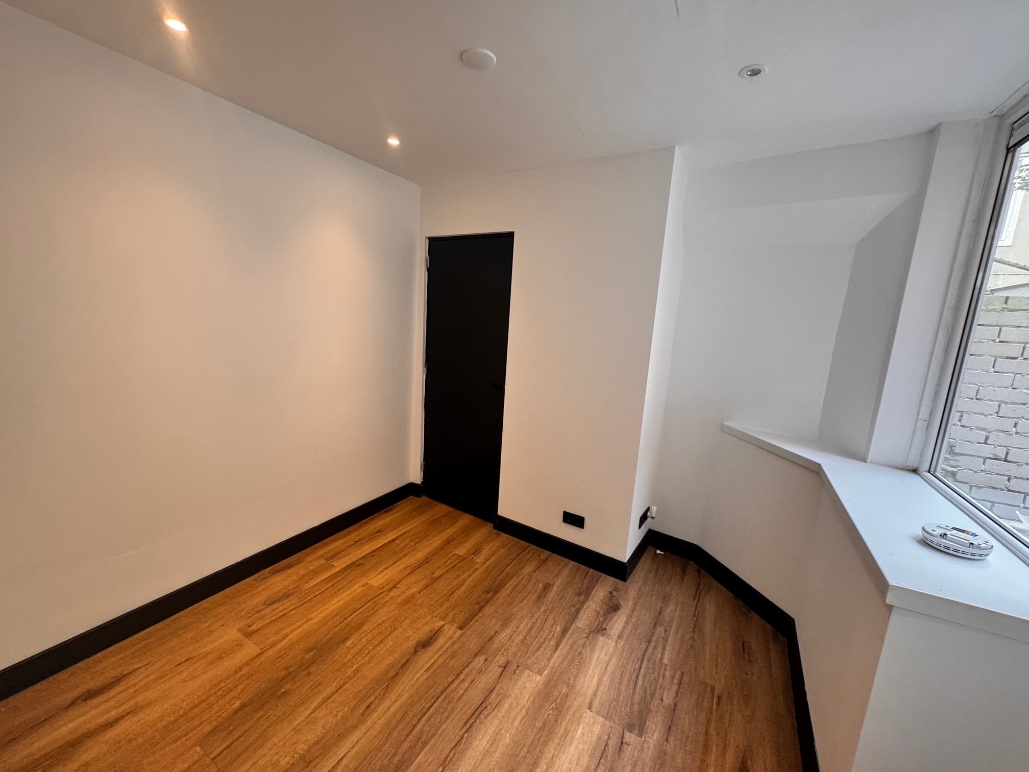 show all photos of Mutua Fidesstraat