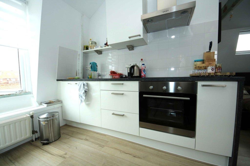 show all photos of Beeklaan