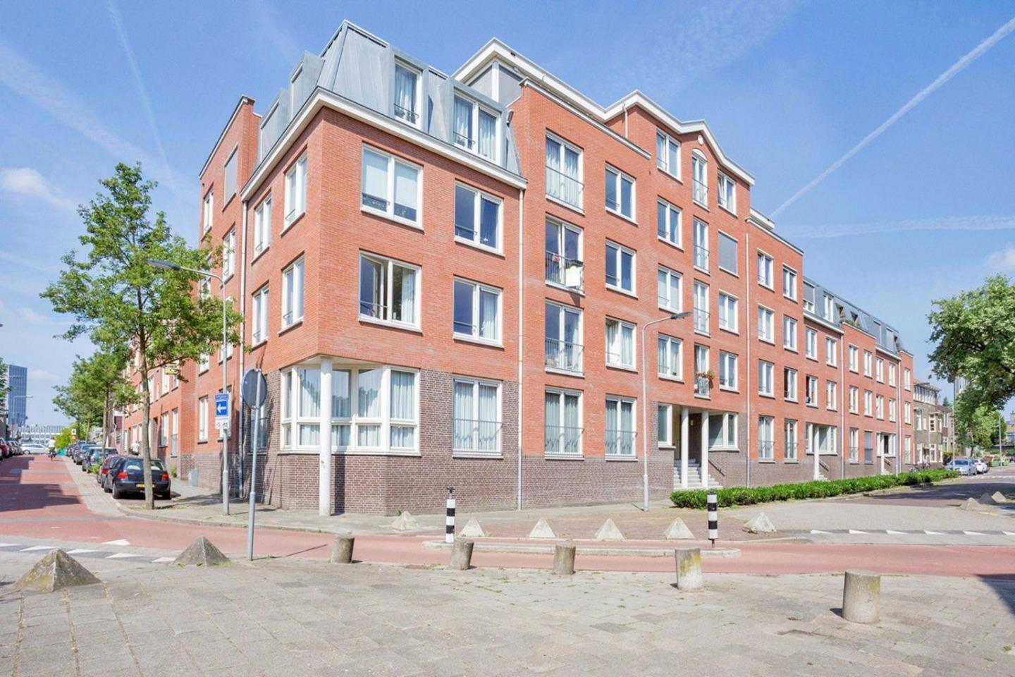 show all photos of Van Oldenbarneveldtstraat