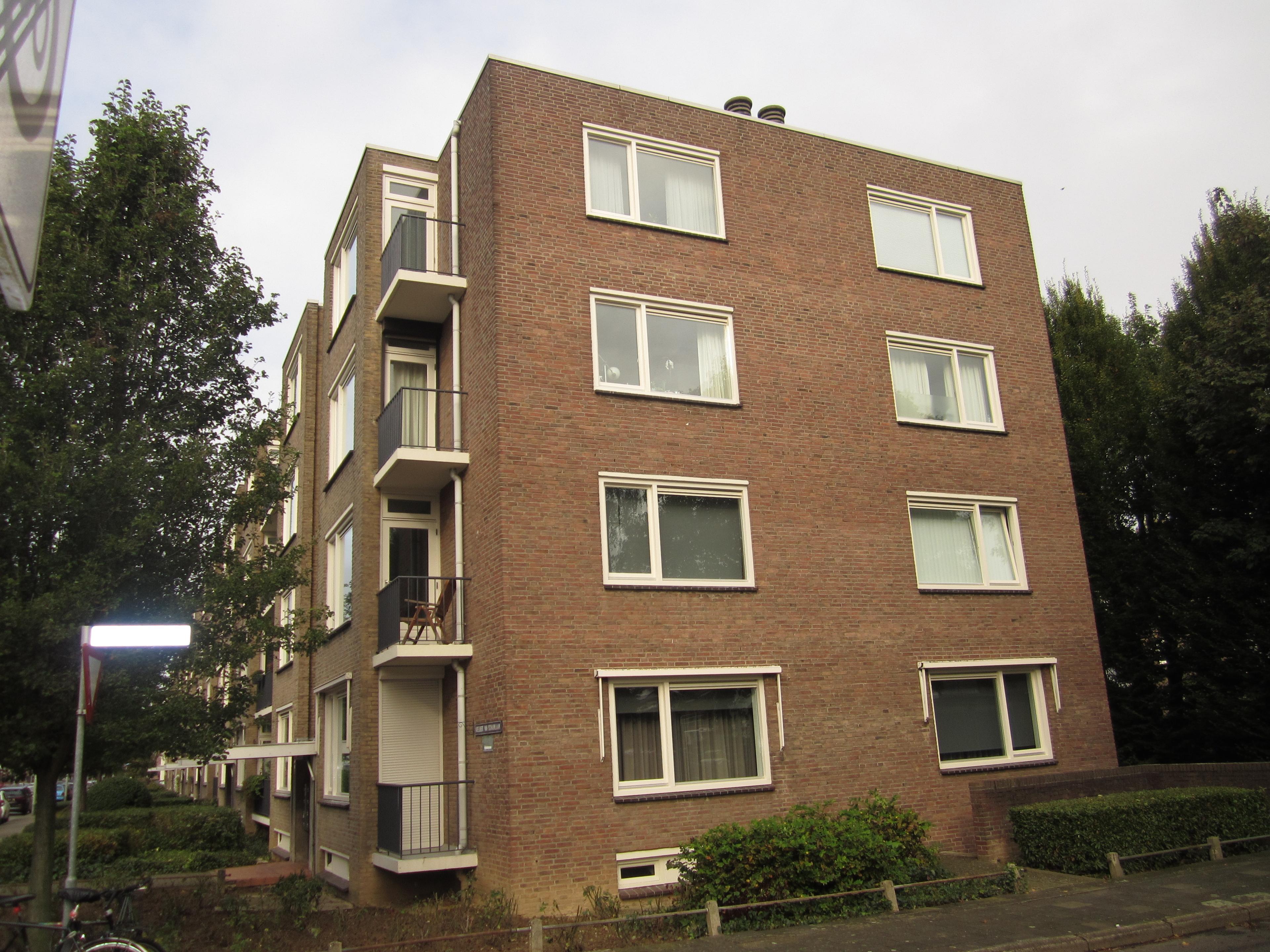 show all photos of Adelbert van Scharnlaan G