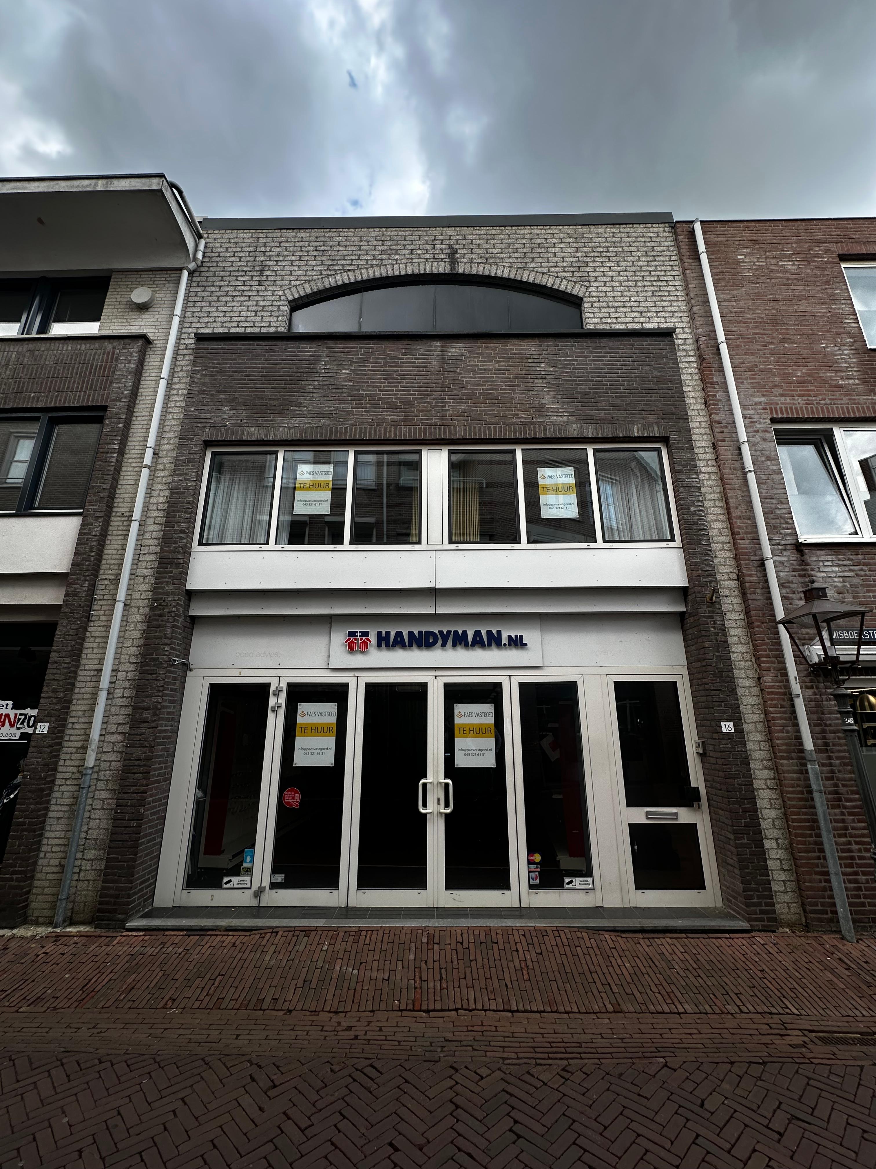 show all photos of Misboekstraat