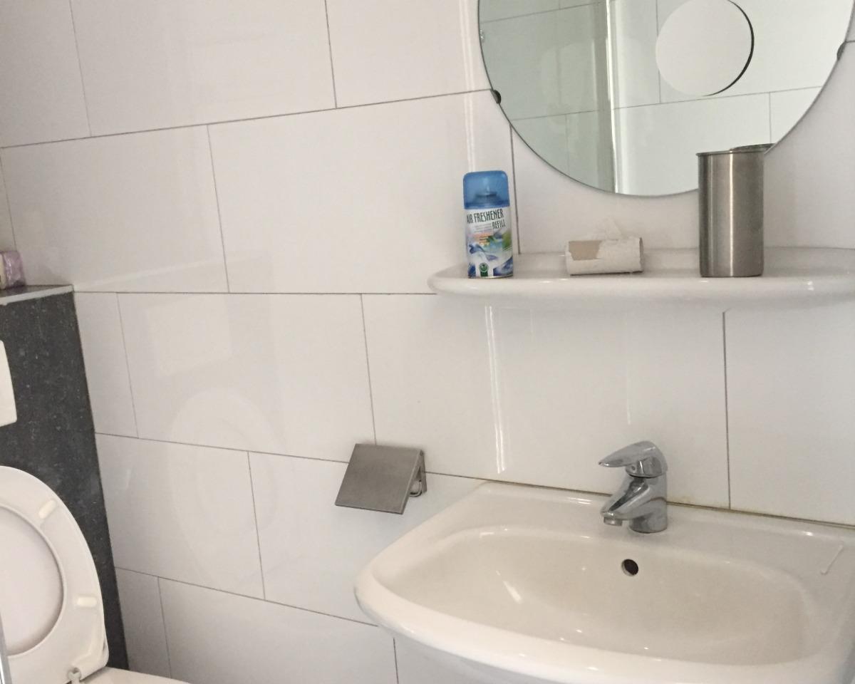 show all photos of Jansbuitensingel