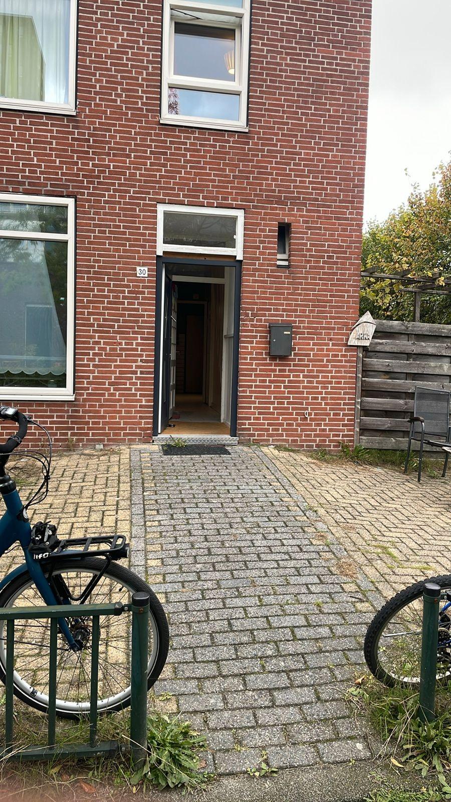 show all photos of Jadestraat