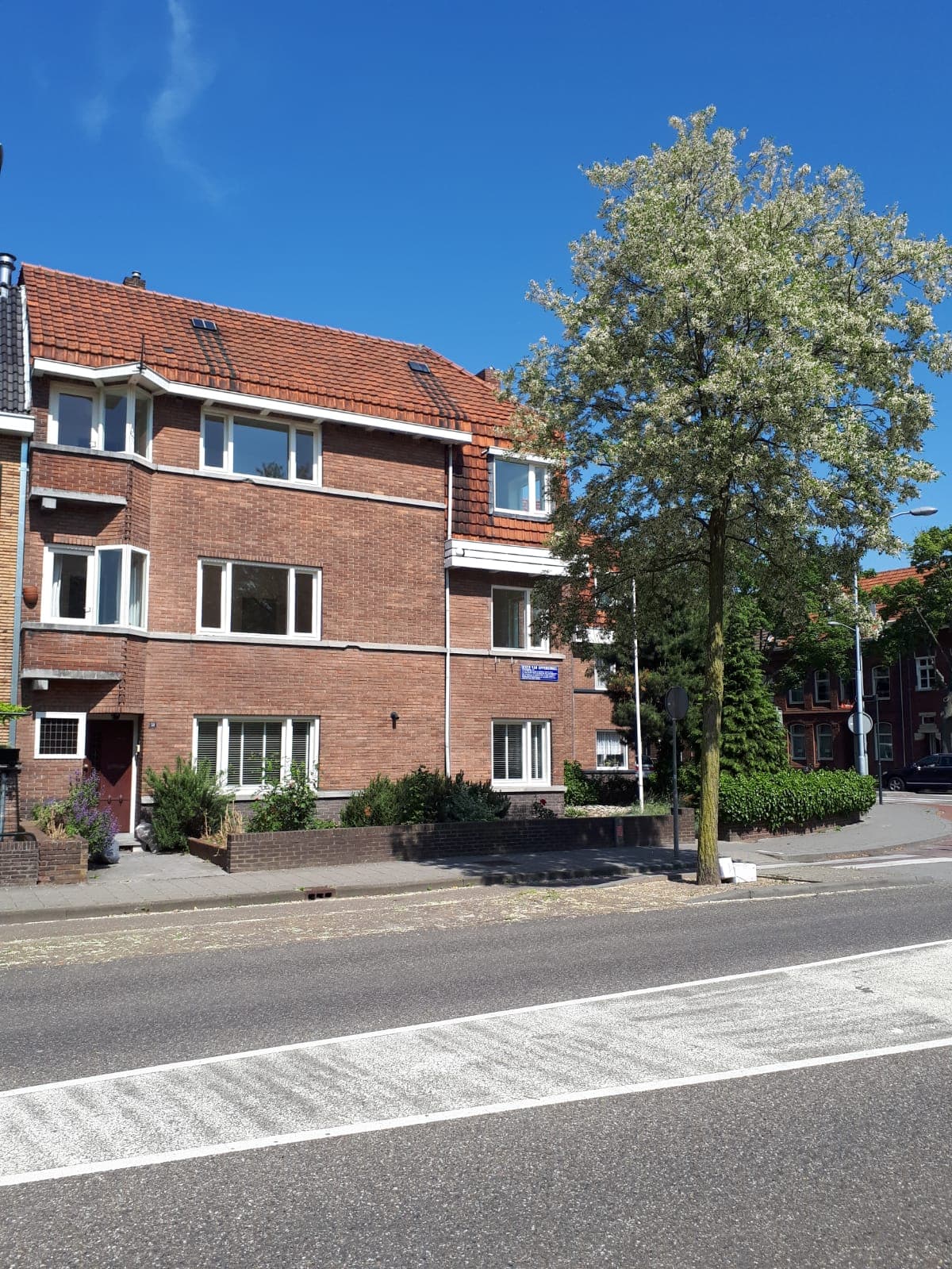 show all photos of Deken van Oppensingel