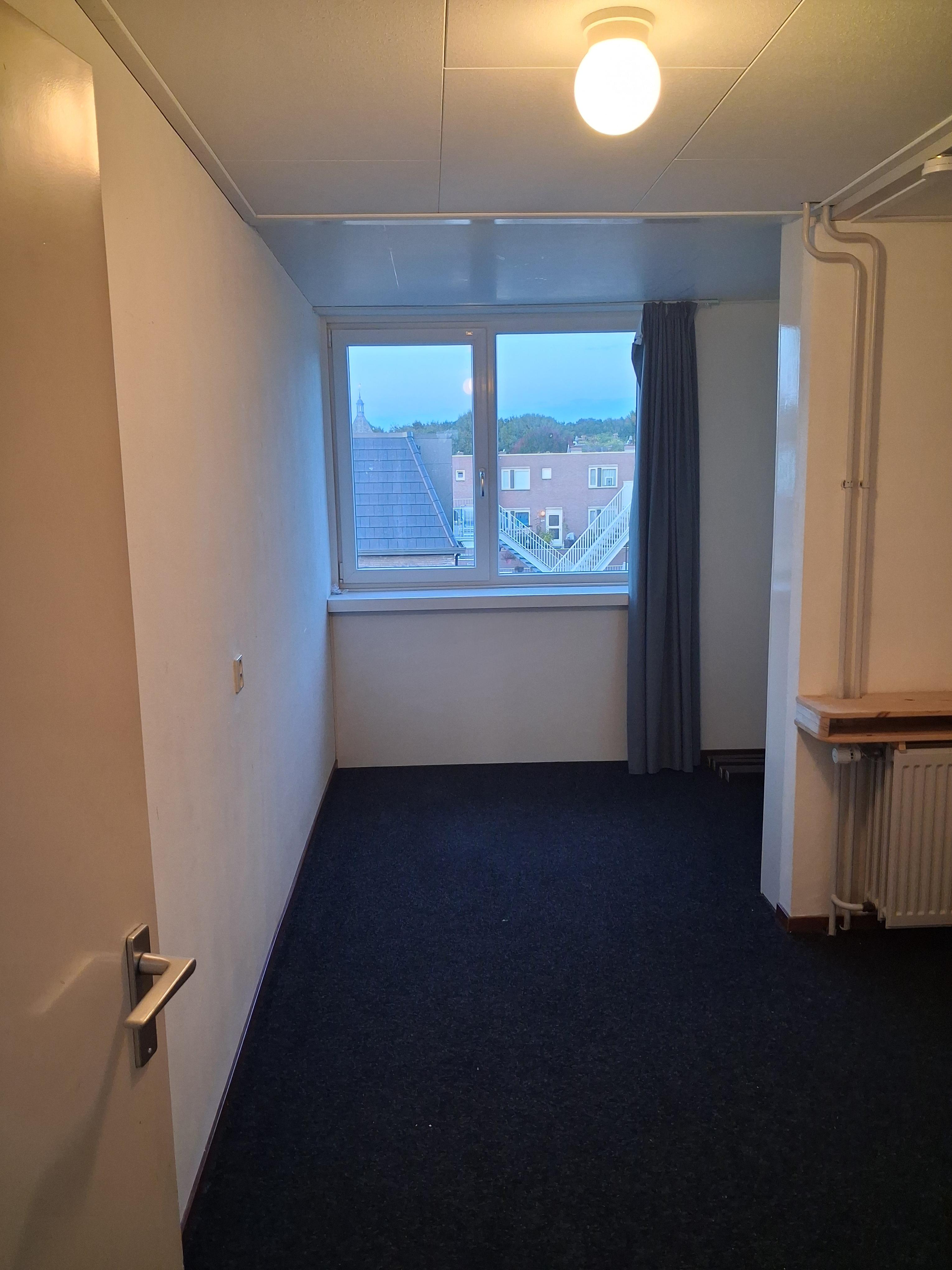 show all photos of van Hardenbroeklaan