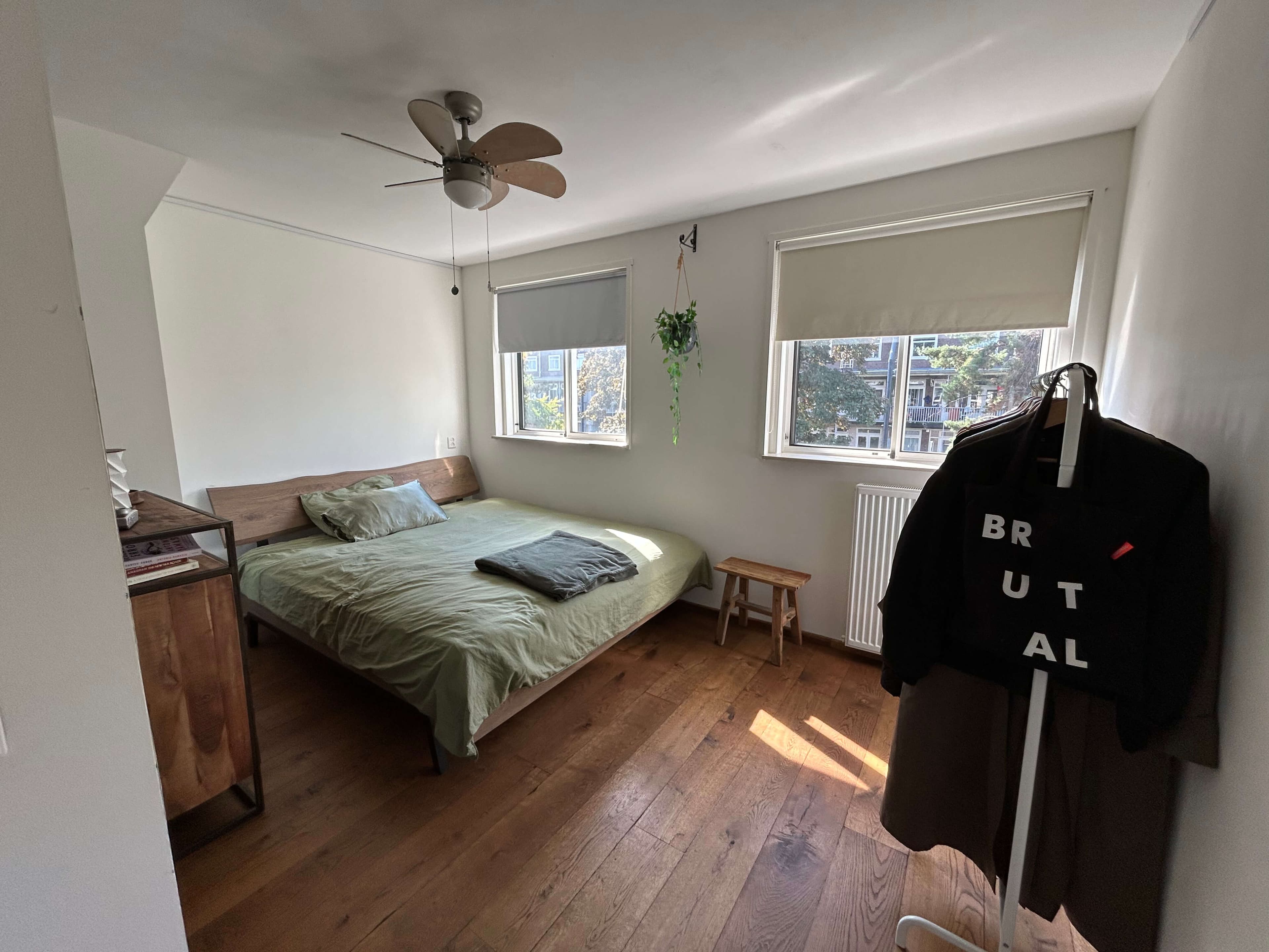 show all photos of Hoofdweg