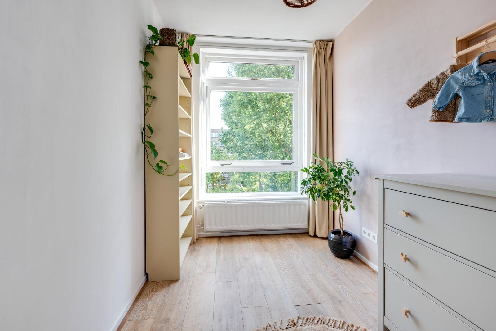 show all photos of Looplantsoen