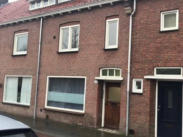 show all photos of Ringbaan-Oost