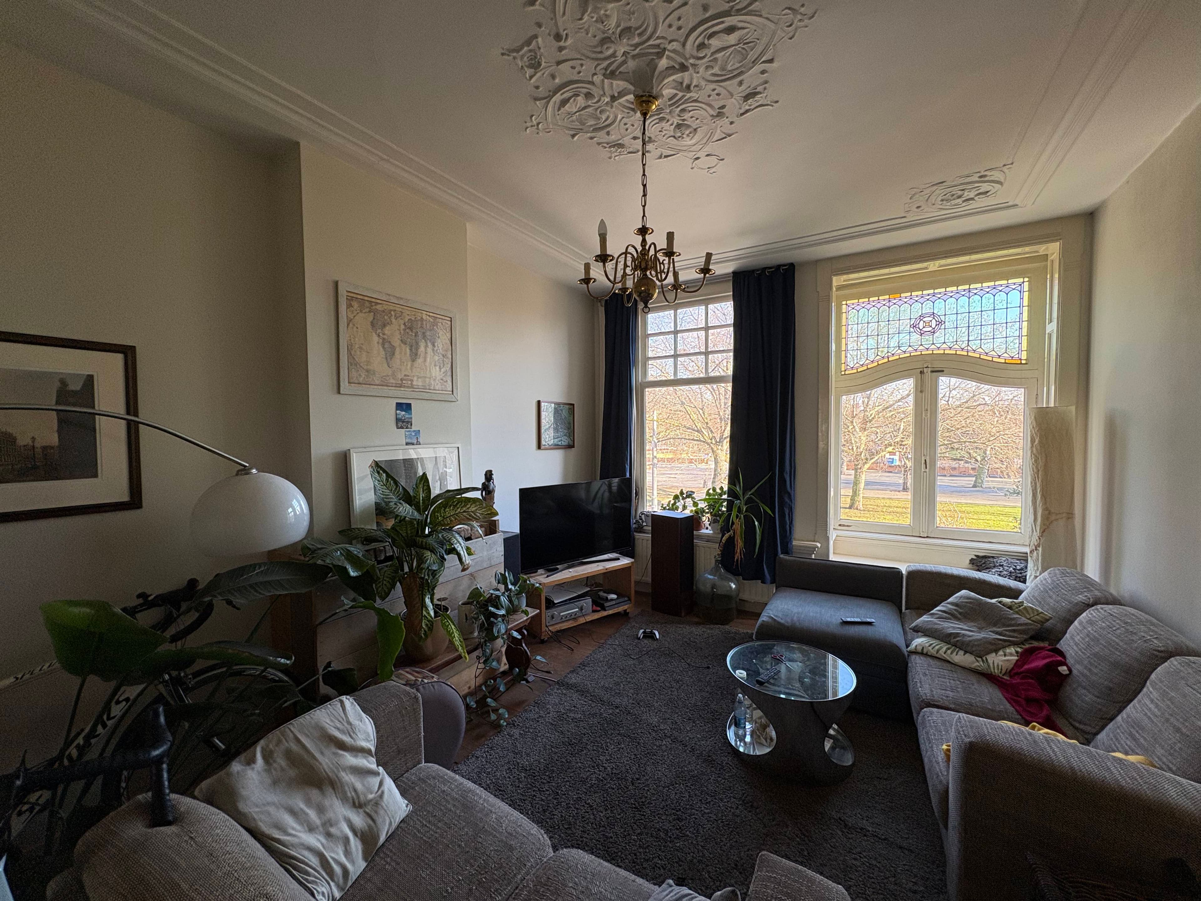 show all photos of Heemraadsplein