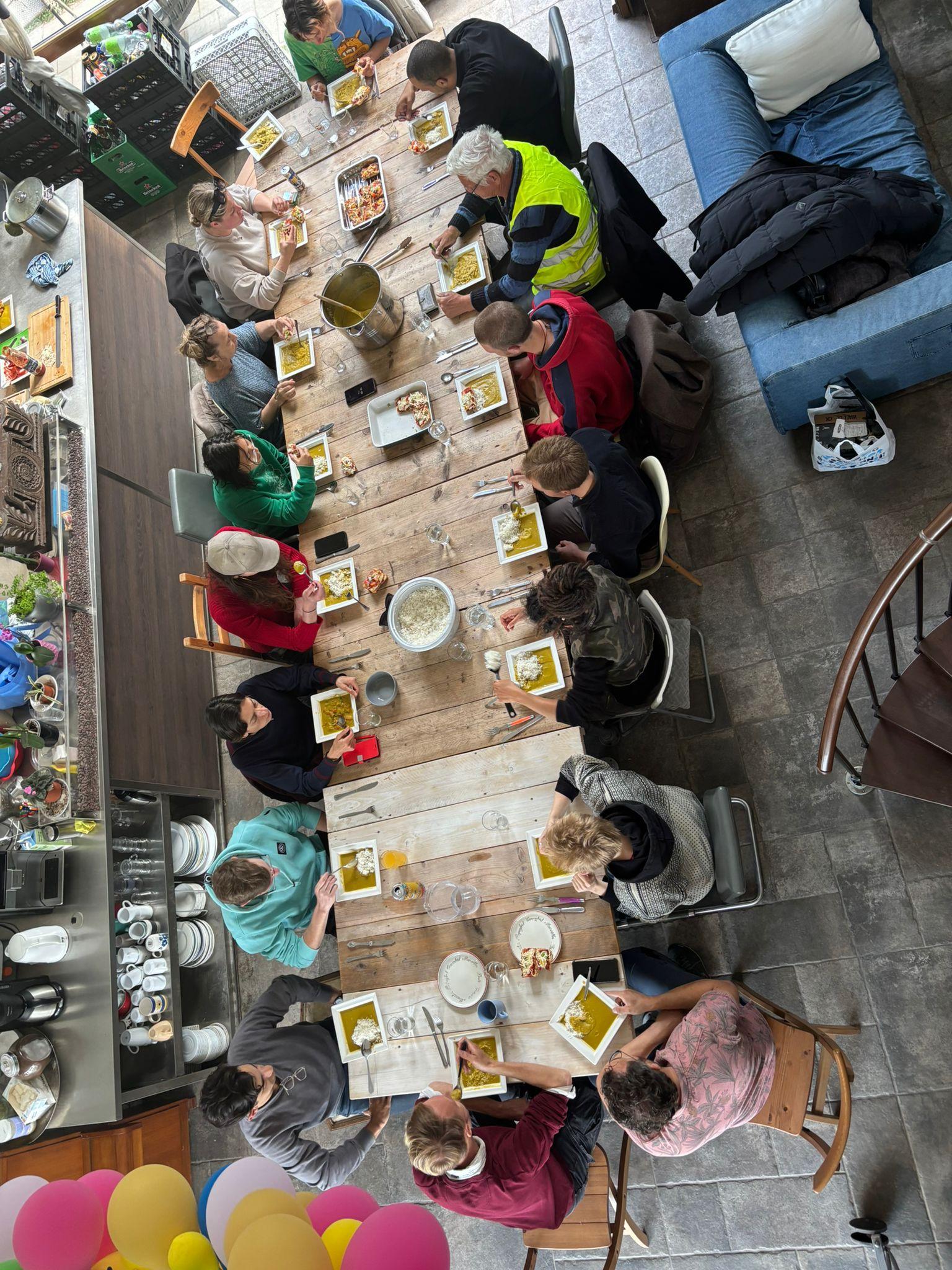 show all photos of Bostuin