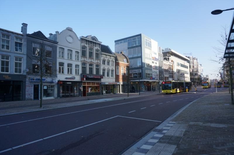 show all photos of Lange Koestraat