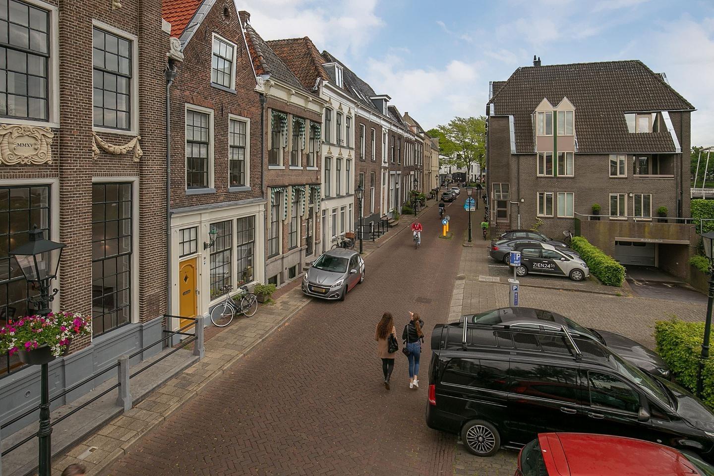 show all photos of Thorbeckegracht