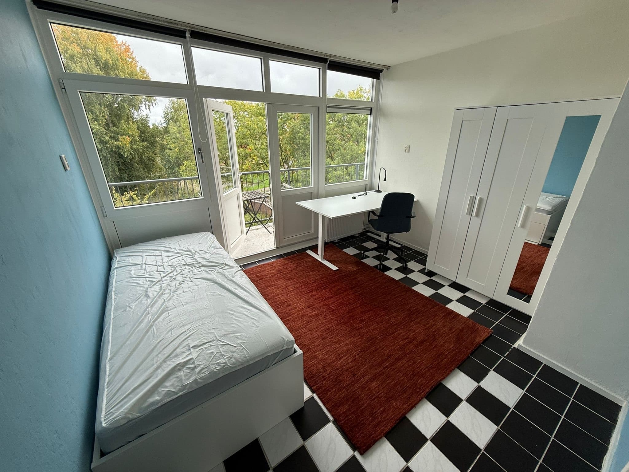 show all photos of Vechtplantsoen