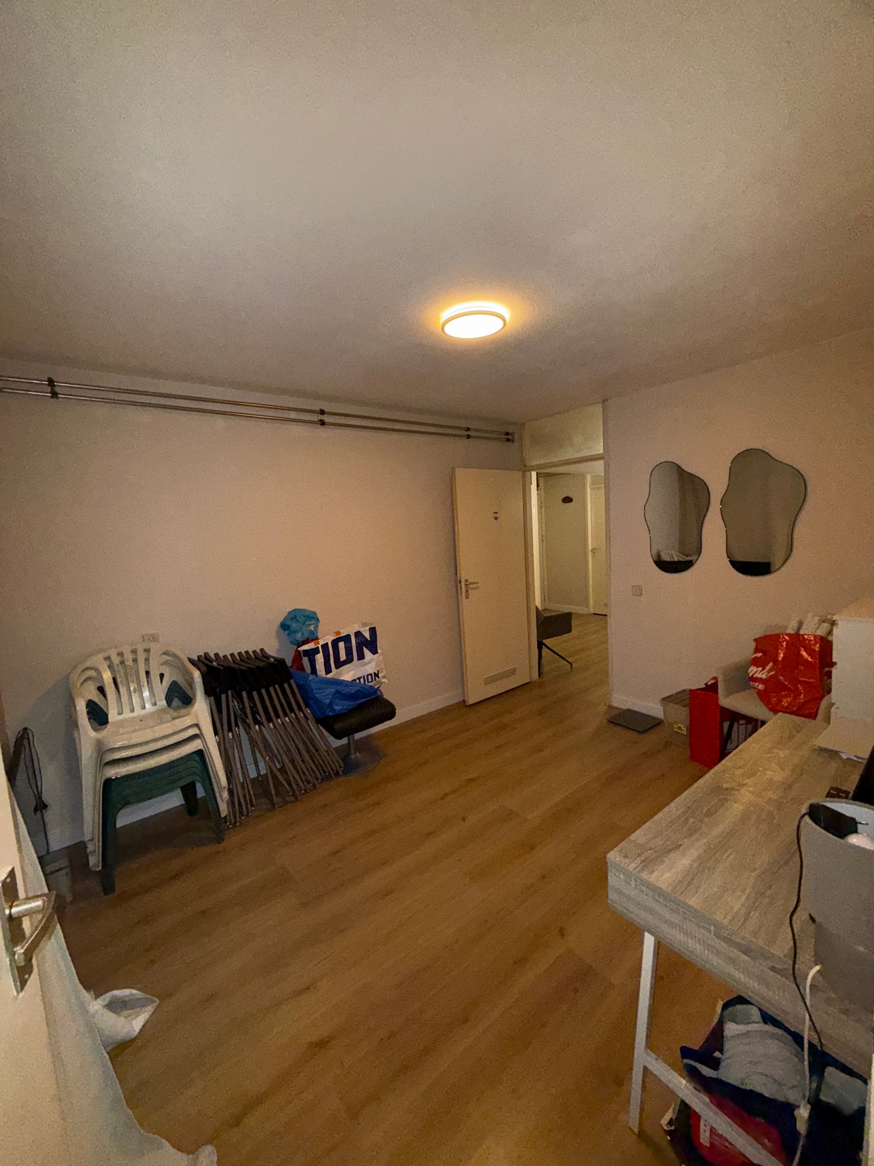 show all photos of Daniel Defoelaan