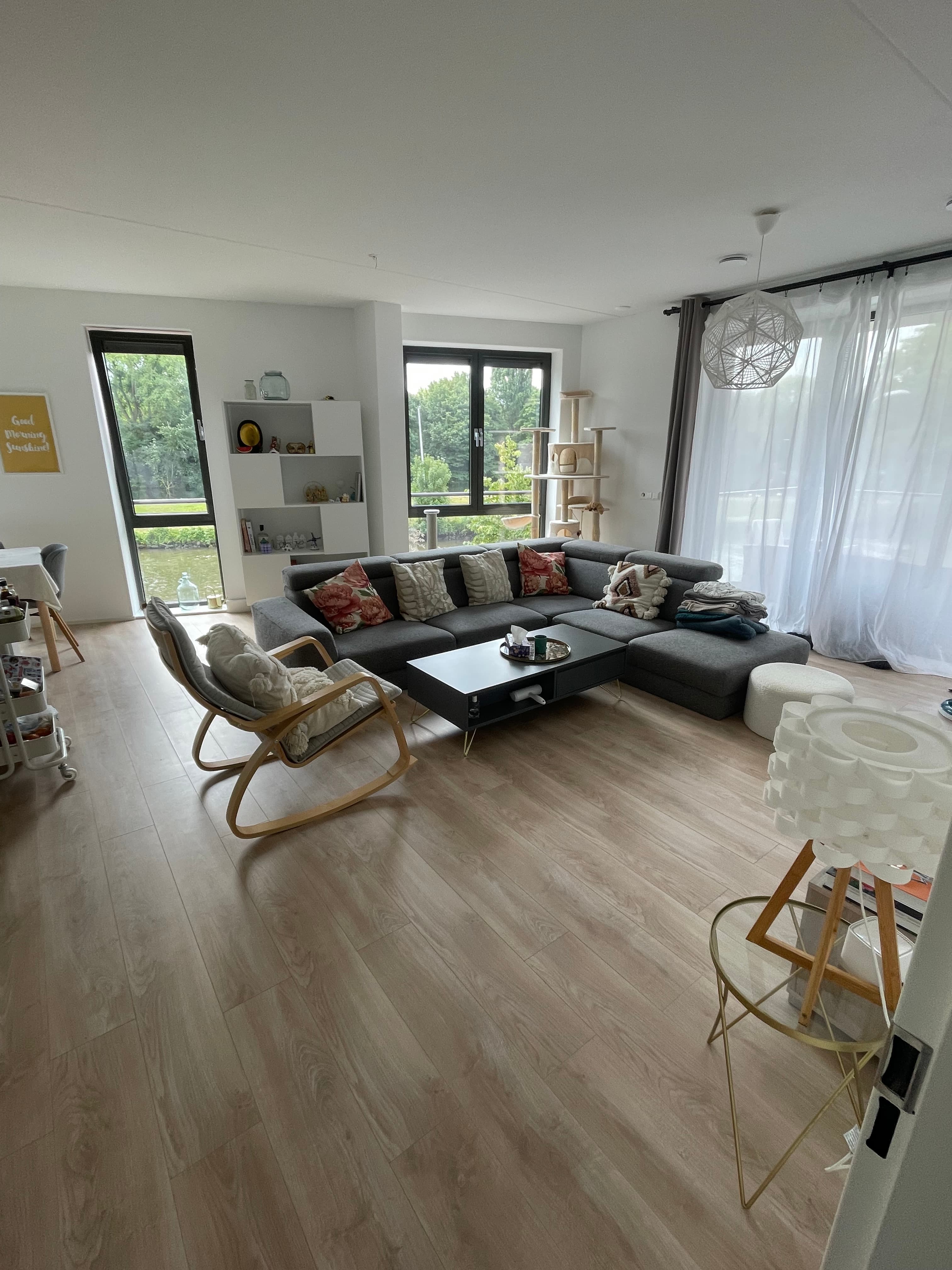 show all photos of Vluchtladderstraat