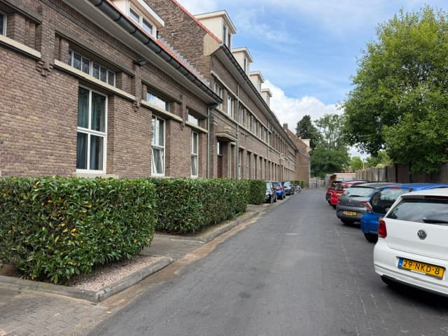 show all photos of Berg en Dalseweg