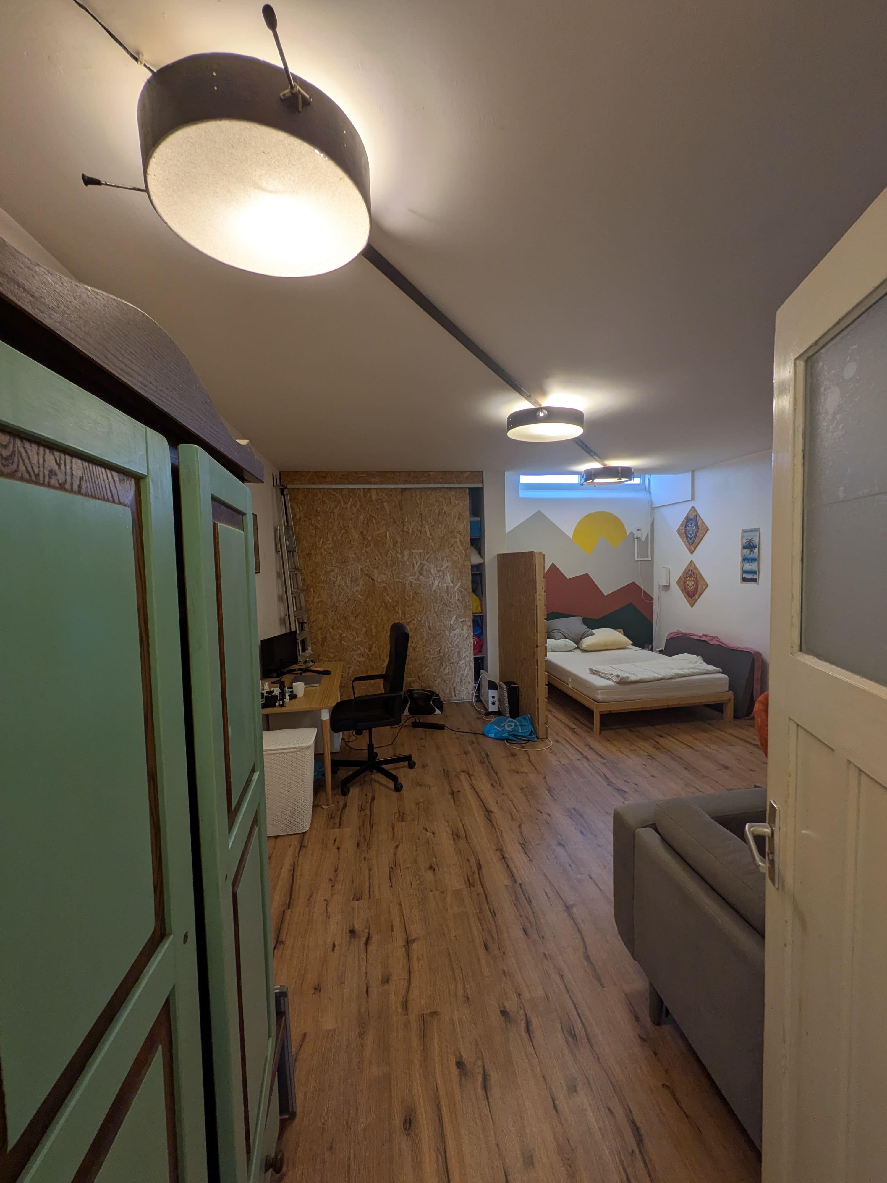 show all photos of Rotterdamsedijk