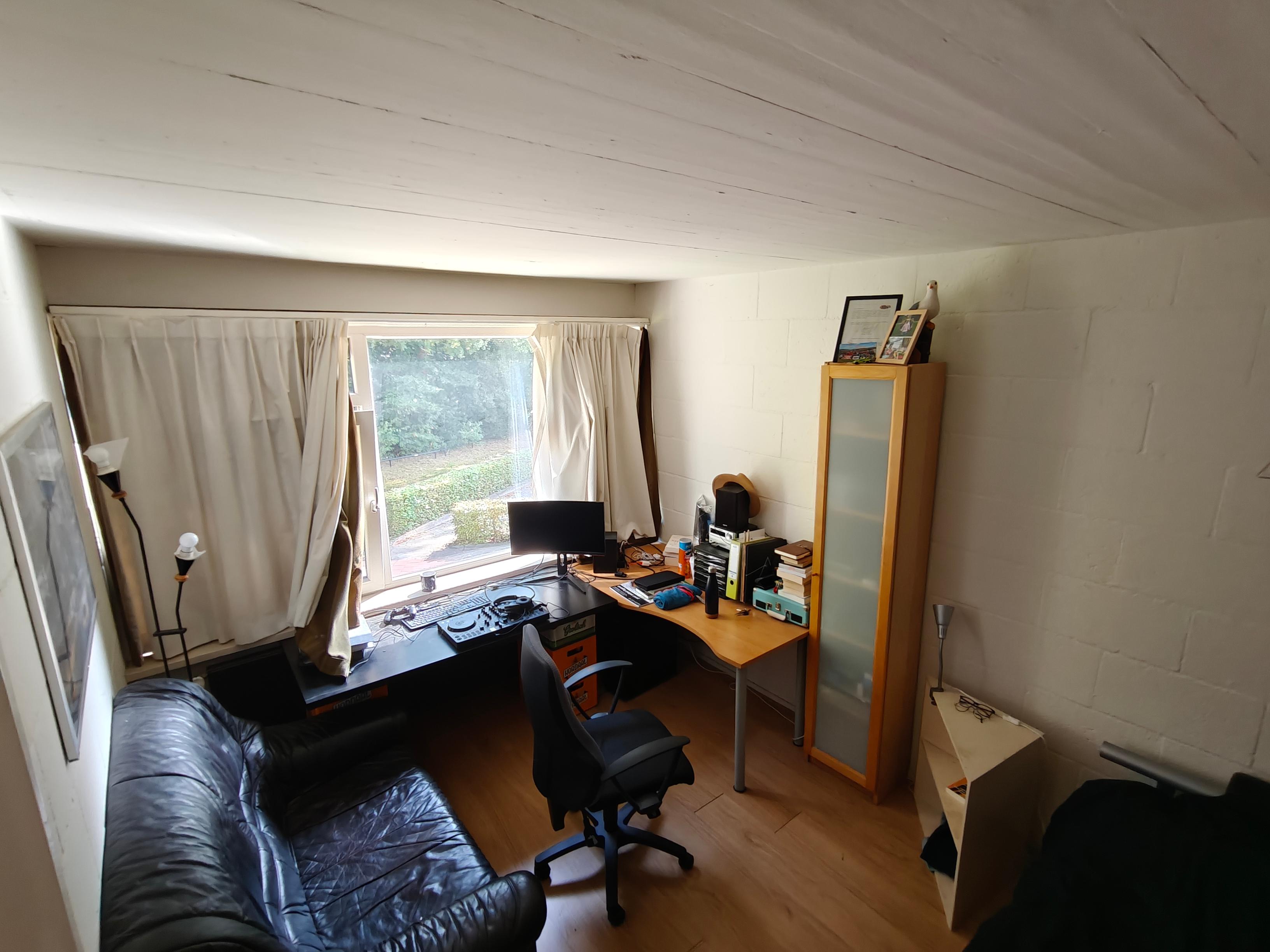 show all photos of Calslaan