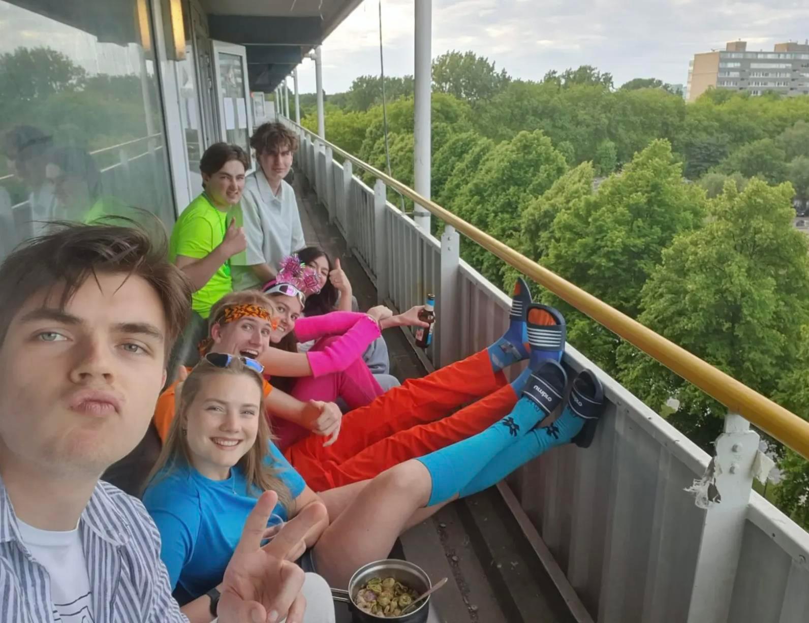 show all photos of E. du Perronlaan