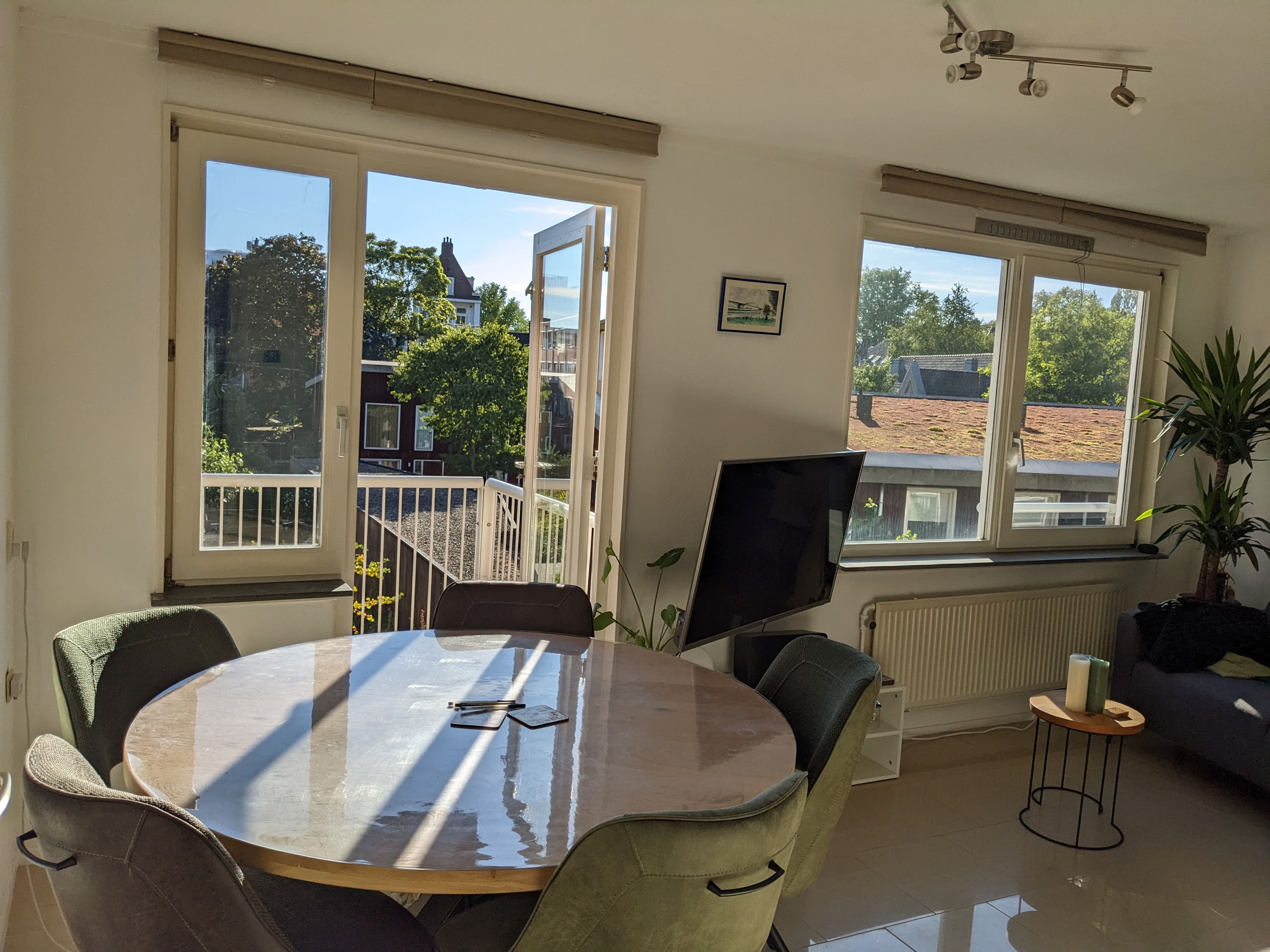 show all photos of Overamstelstraat