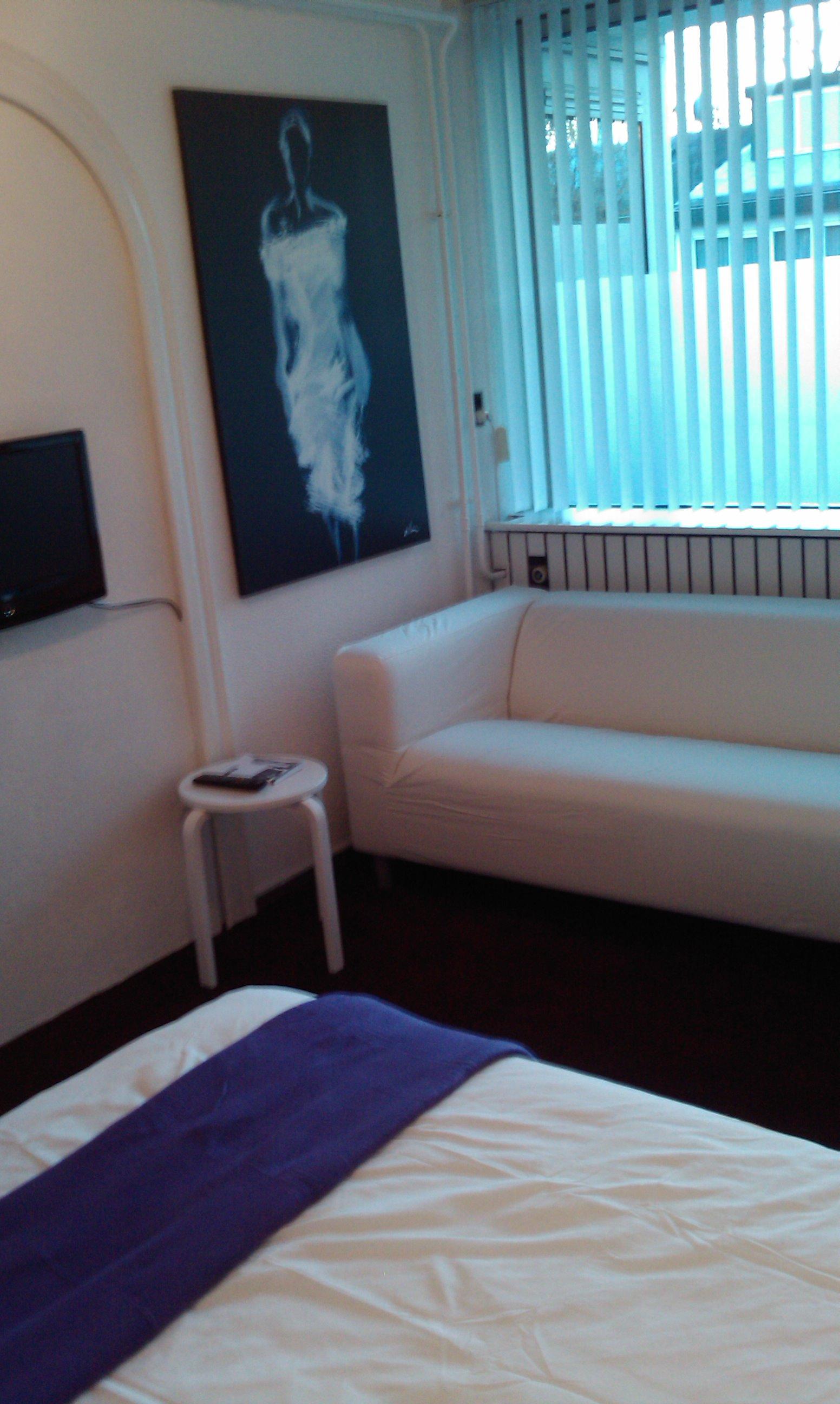 show all photos of Camille Balystraat